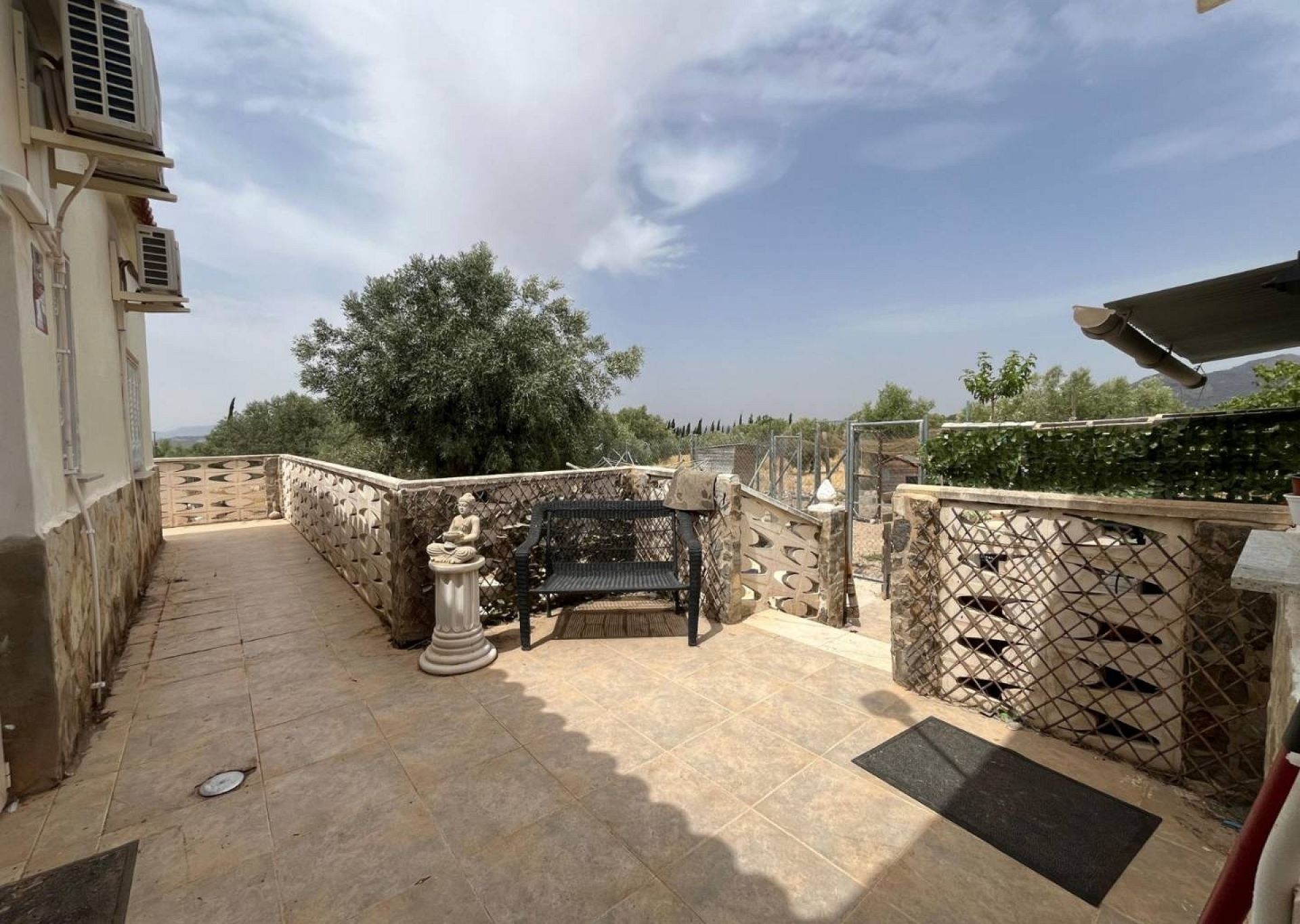 Resale - 3 Bedroom 2 Bathroom Country house in Sax -  - Alicante