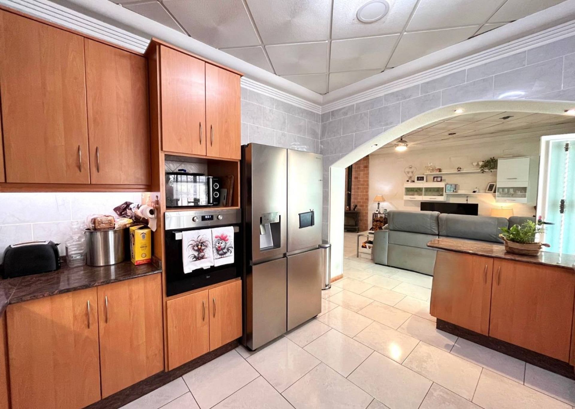Resale - 3 Bedroom 2 Bathroom Country house in Sax -  - Alicante