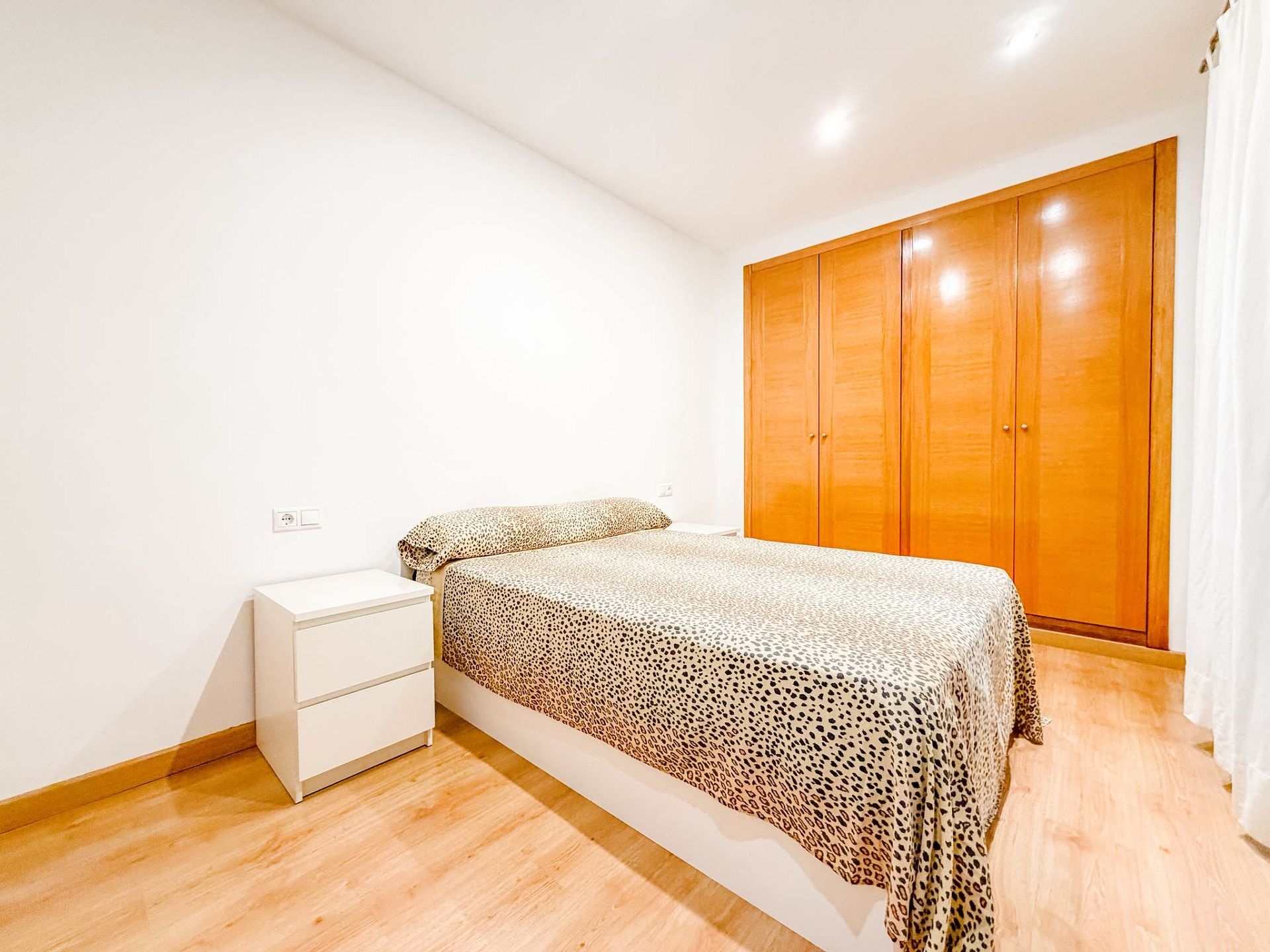 Resale - 1 Bedroom 1 Bathroom Apartment in Elda -  - Alicante