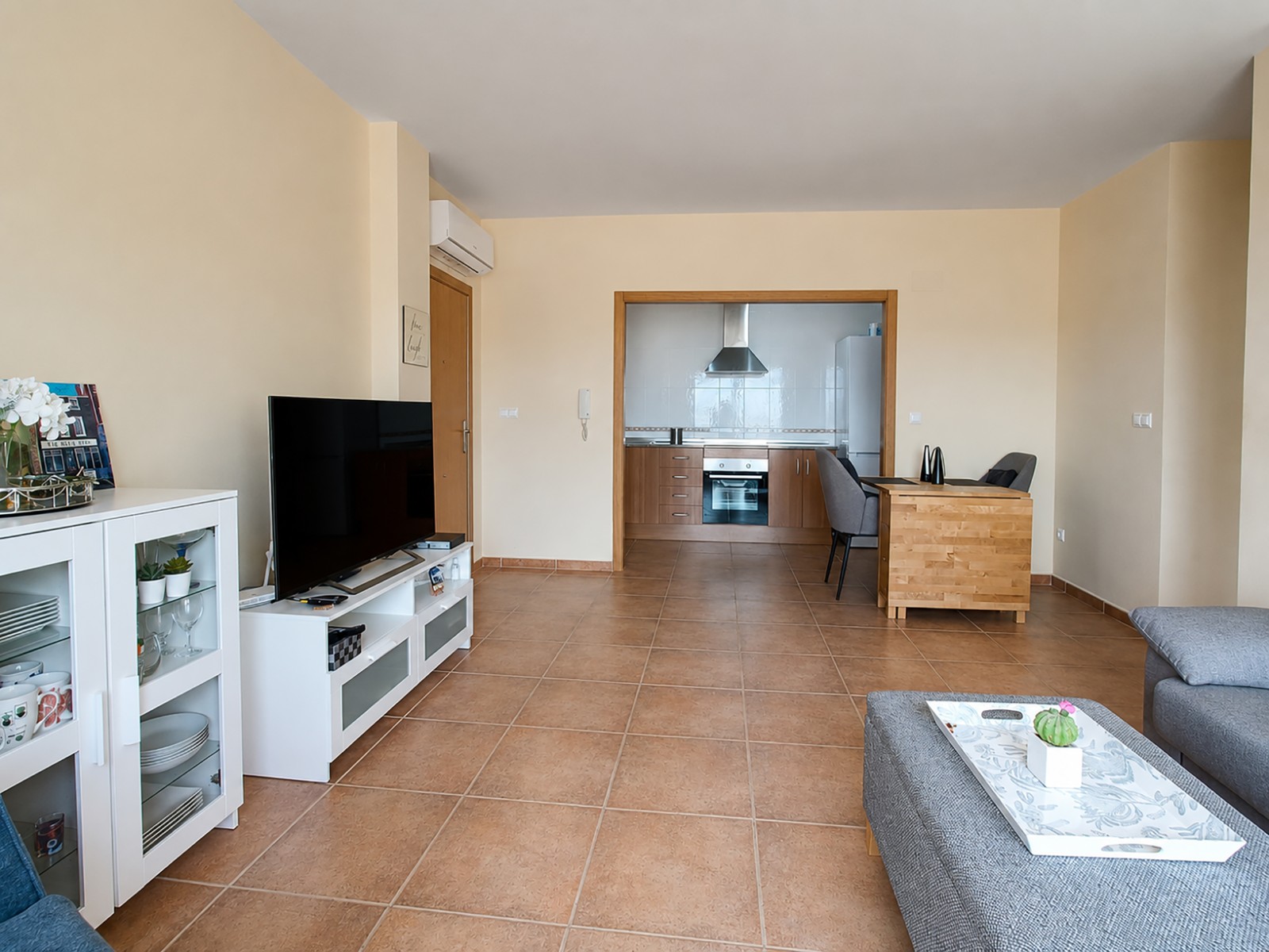 Resale - 2 Bedroom 1 Bathroom Apartment in Hondón de los Frailes -  - Alicante