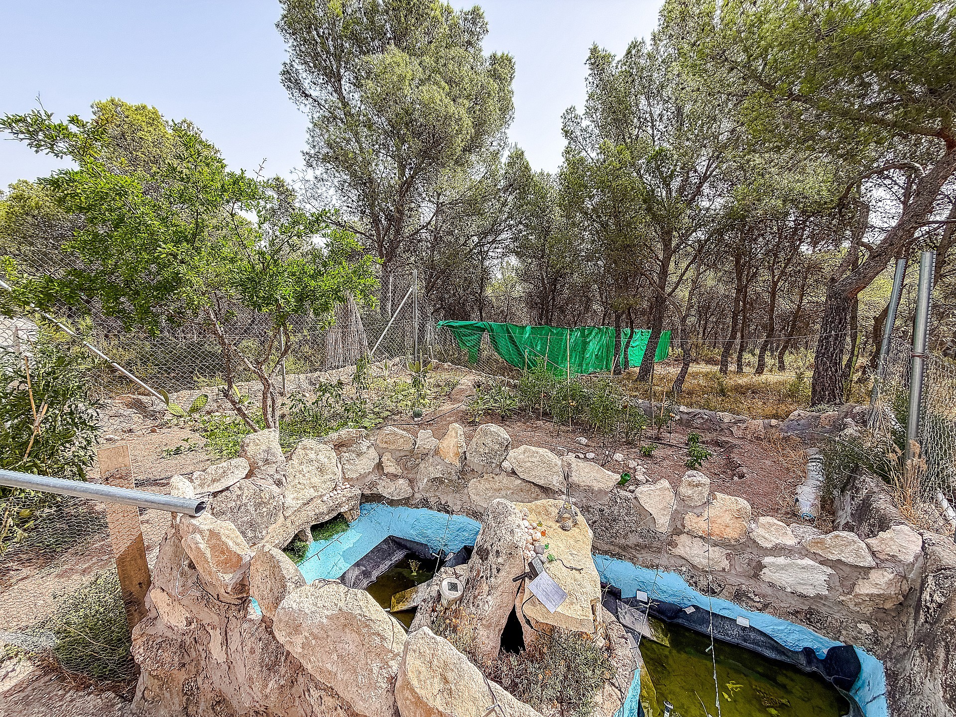 Resale - 2 Bedroom 1 Bathroom Finca in Castalla -  - Alicante