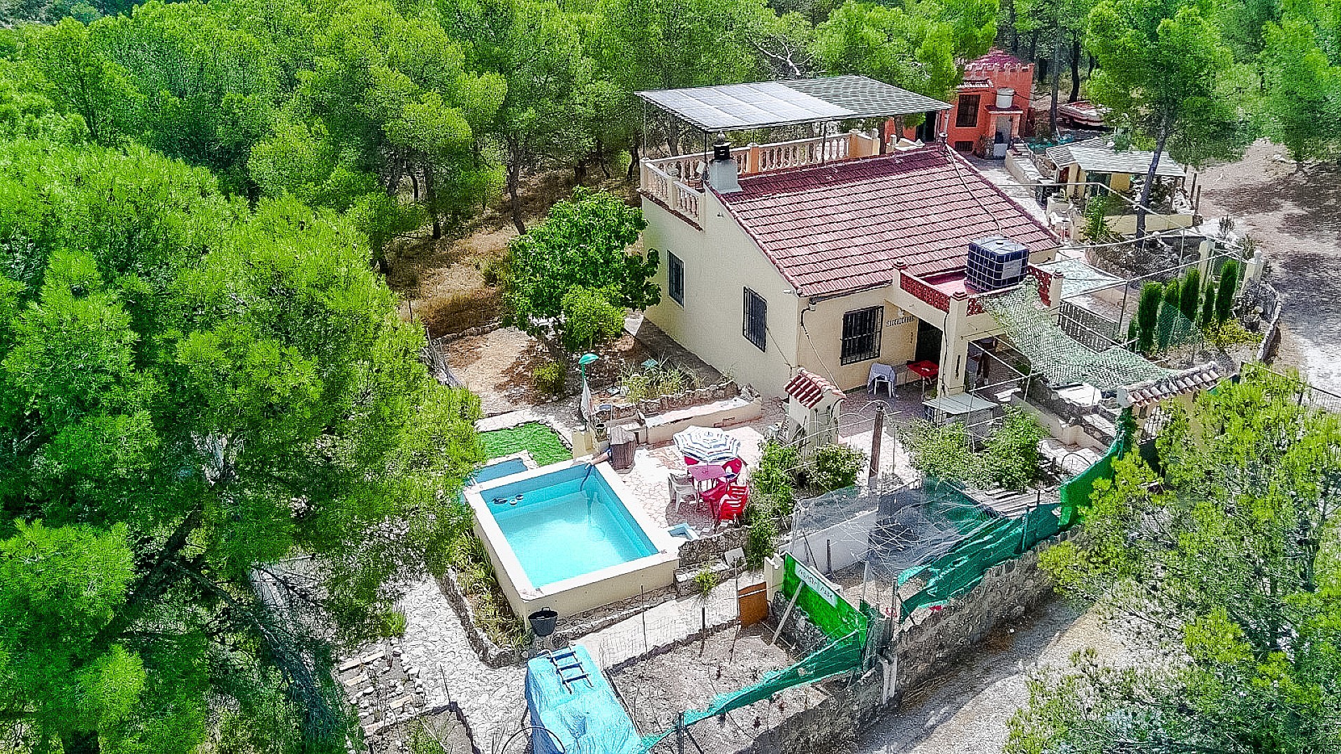 Resale - 2 Bedroom 1 Bathroom Finca in Castalla -  - Alicante
