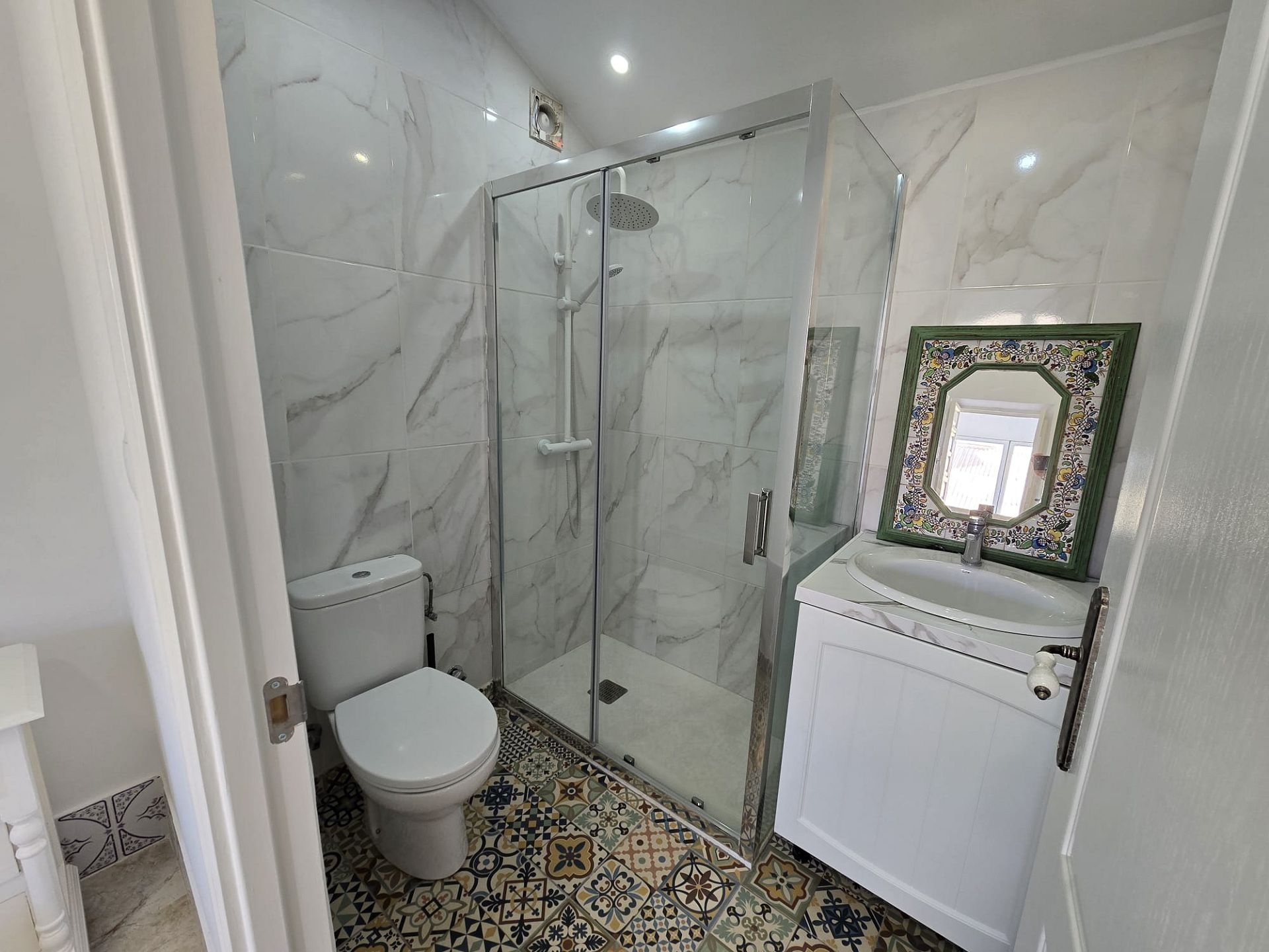 Resale - 2 Bedroom 3 Bathroom Apartment in Pinoso -  - Alicante