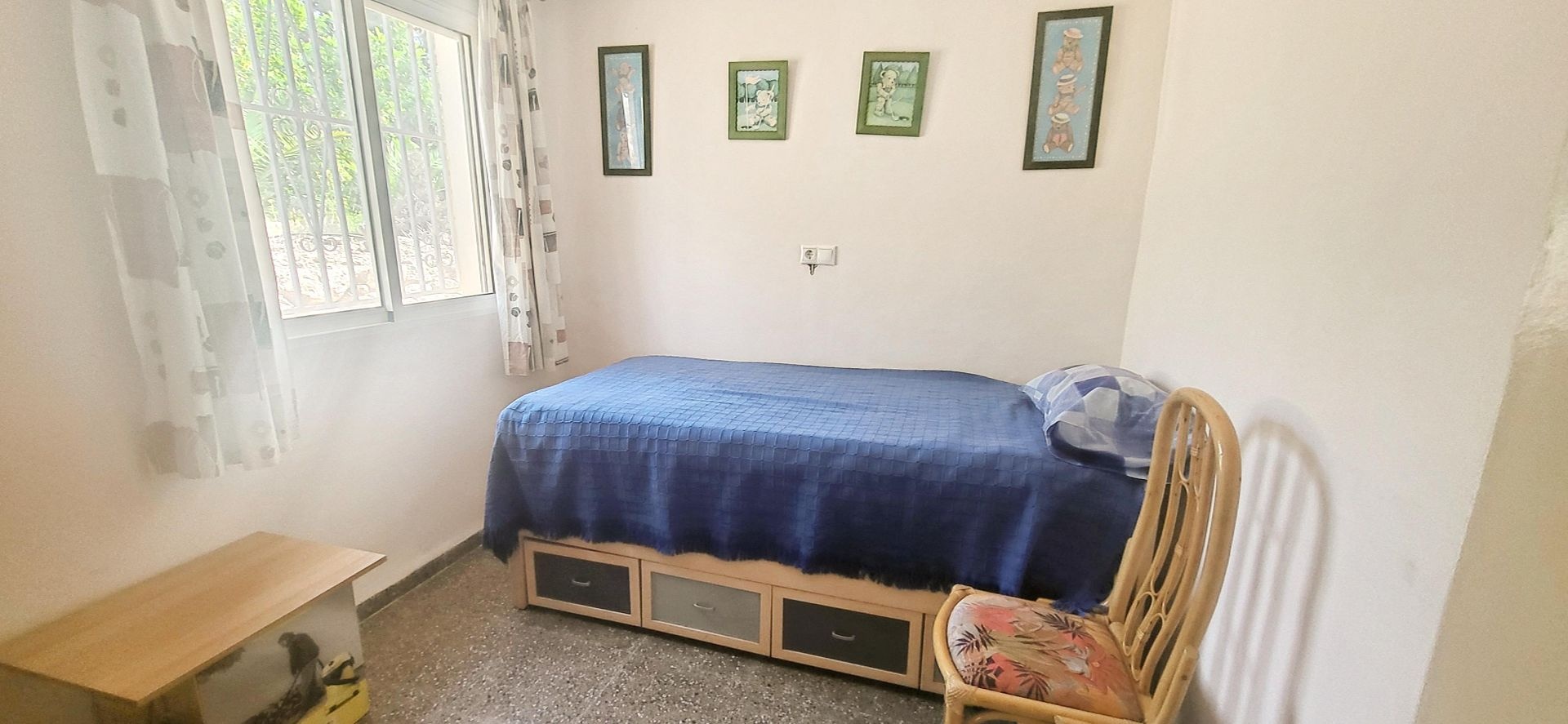 Resale - 4 Bedroom 2 Bathroom Villa in Hondón de las Nieves -  - Alicante