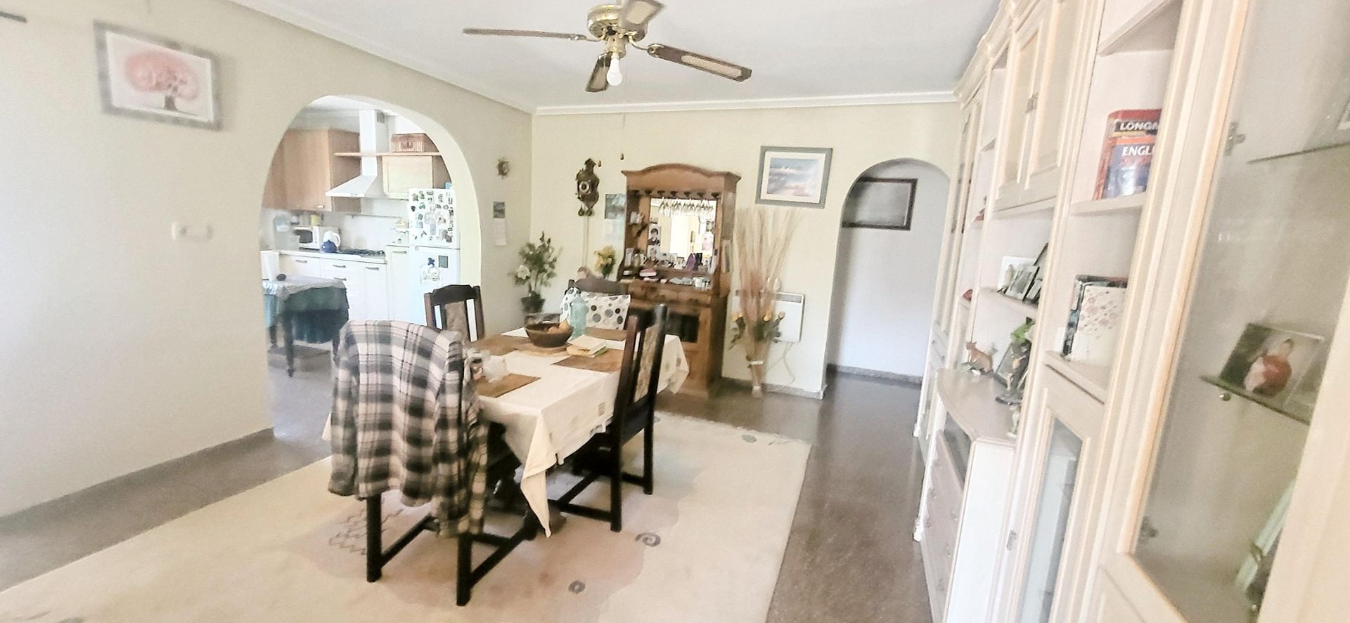 Resale - 4 Bedroom 2 Bathroom Villa in Hondón de las Nieves -  - Alicante