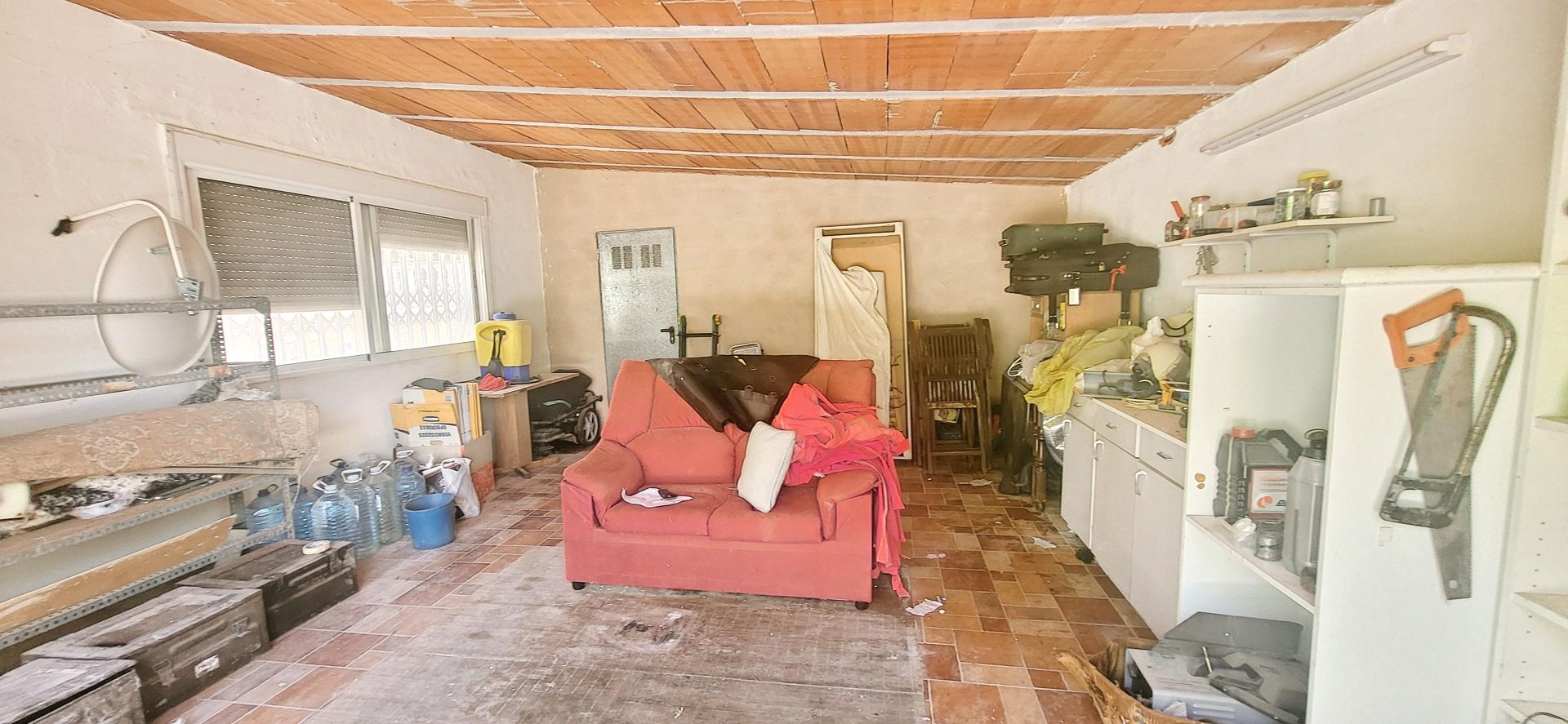 Resale - 4 Bedroom 2 Bathroom Villa in Hondón de las Nieves -  - Alicante