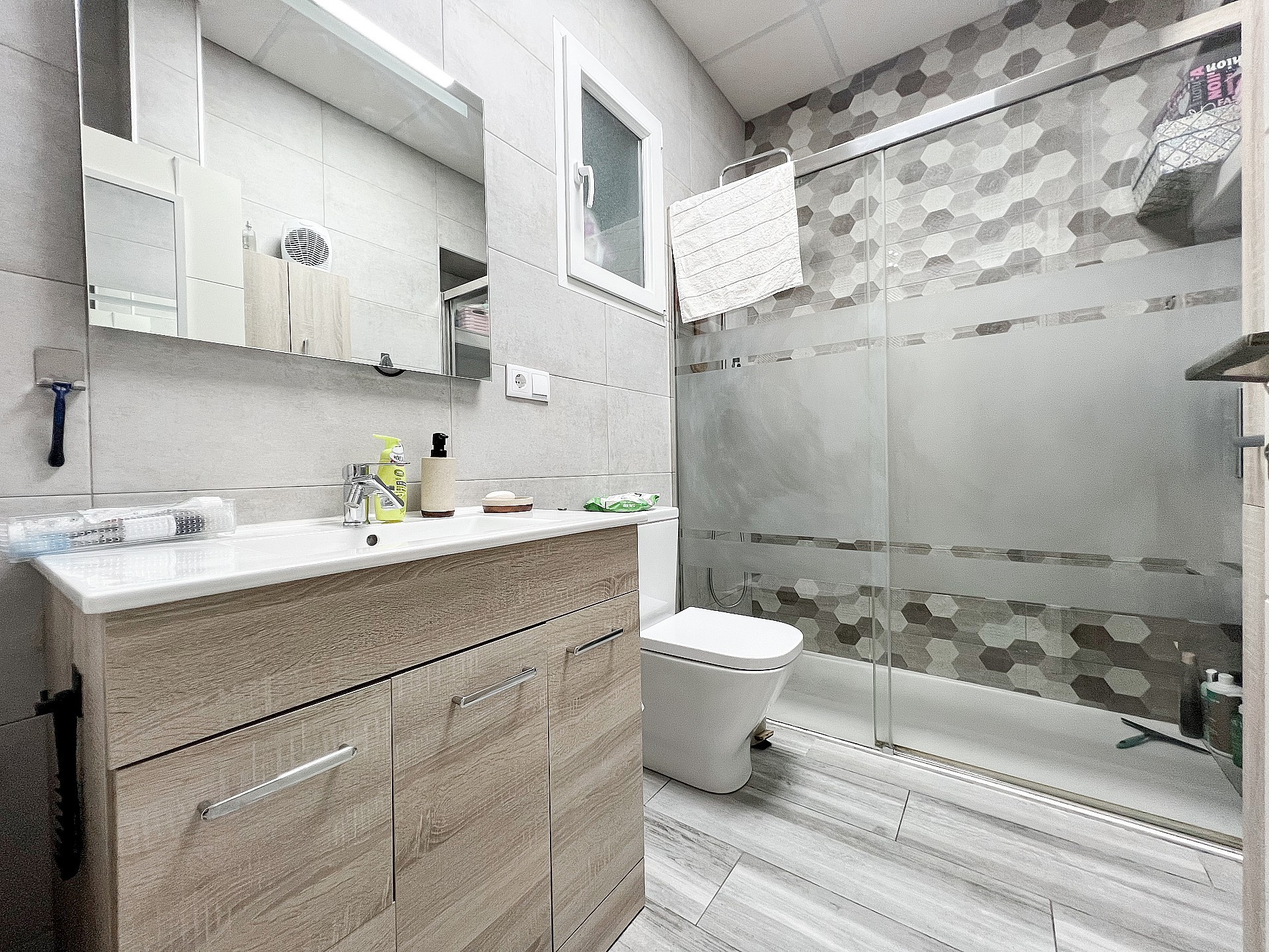 Resale - 3 Bedroom 2 Bathroom Townhouse in Pinoso - , Pinoso, Alicante, Spain - Alicante