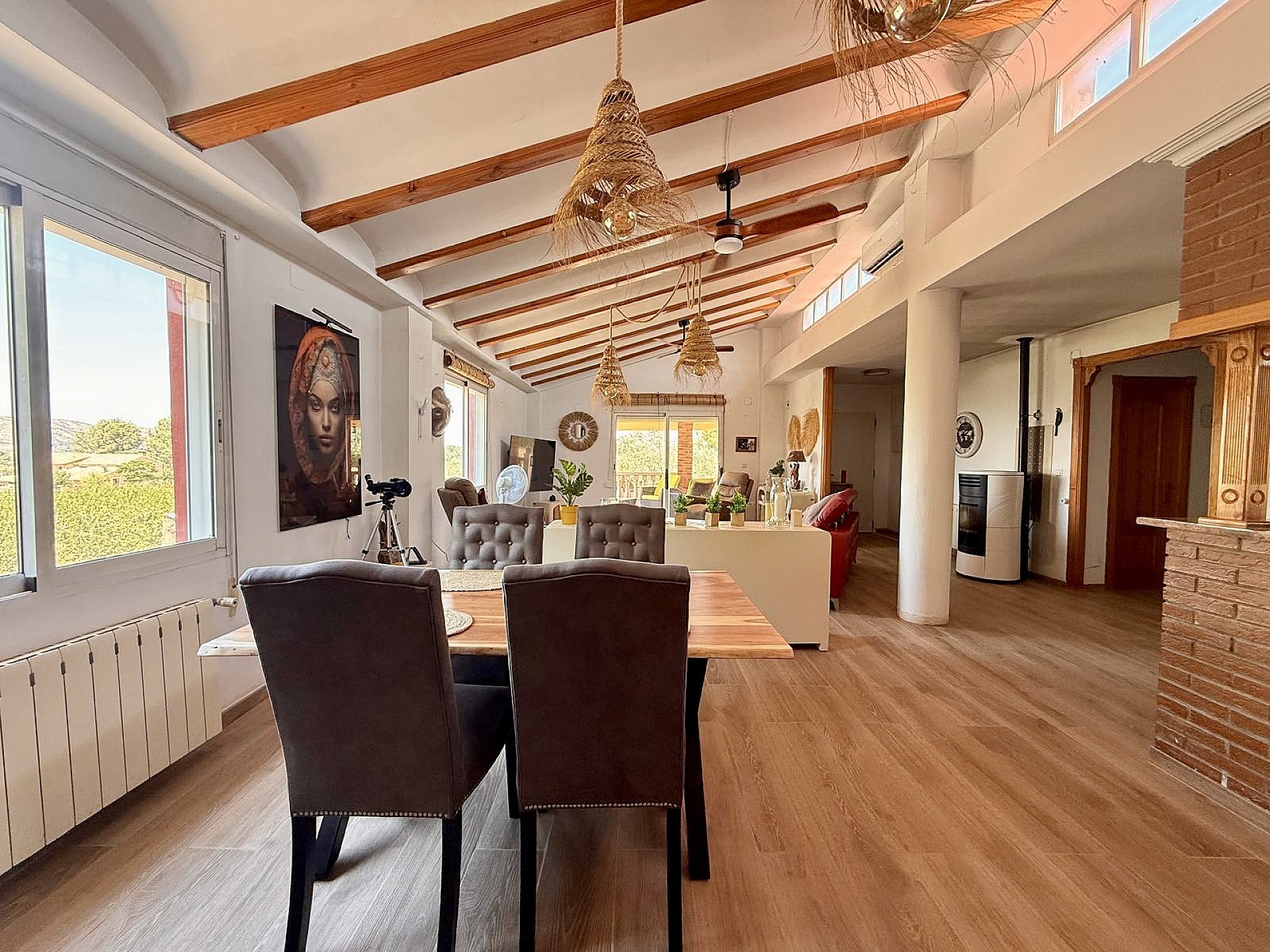 Resale - 4 Bedroom 3 Bathroom Country house in Villena -  - Alicante