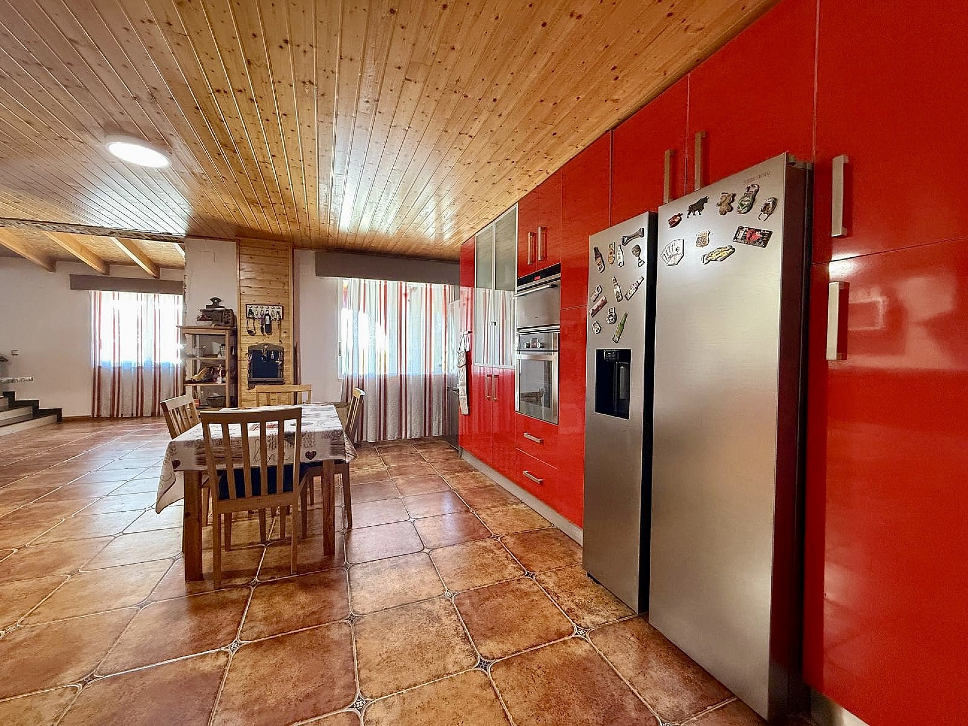 Resale - 4 Bedroom 3 Bathroom Country house in Villena -  - Alicante