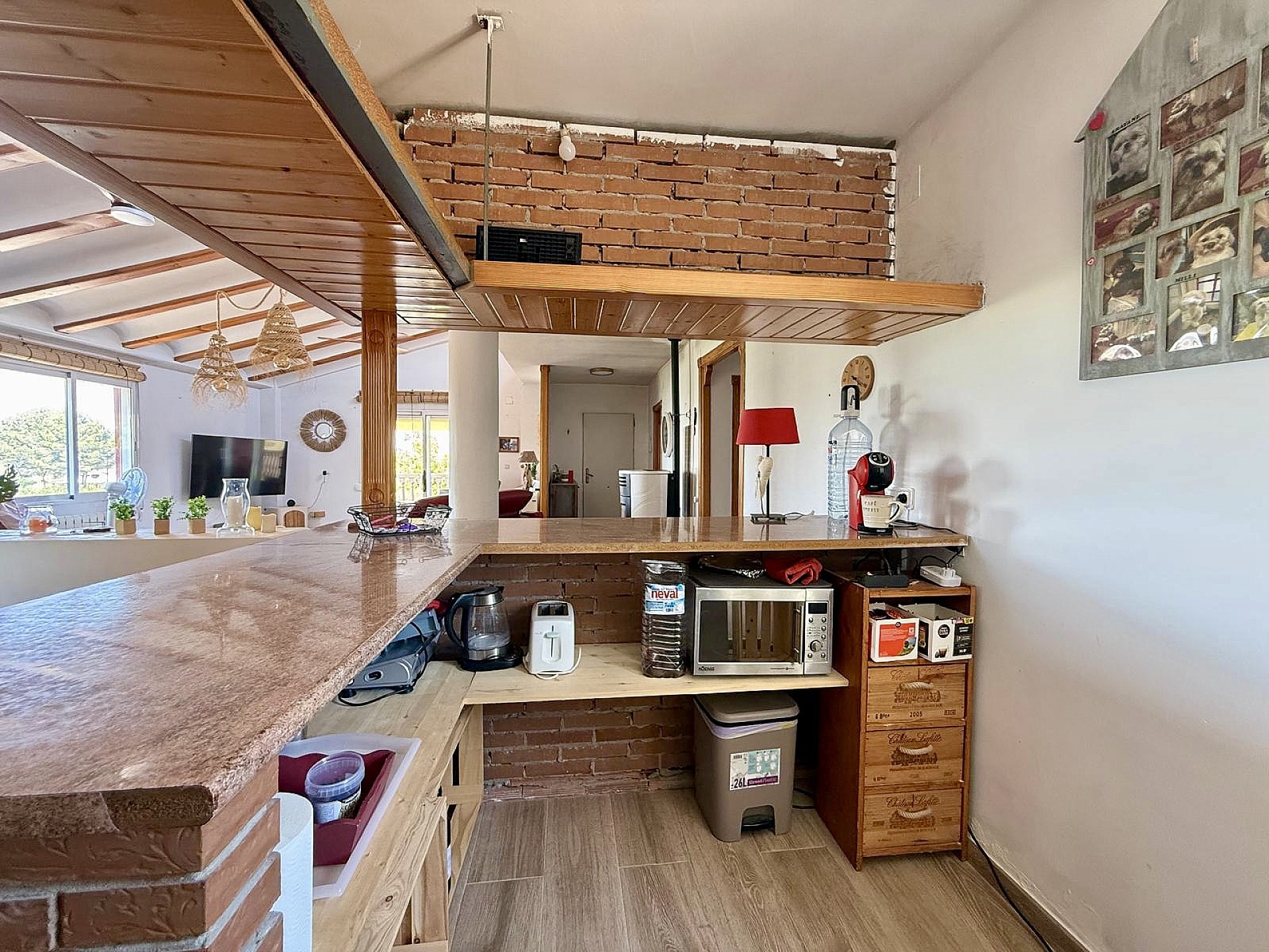 Resale - 4 Bedroom 3 Bathroom Country house in Villena -  - Alicante