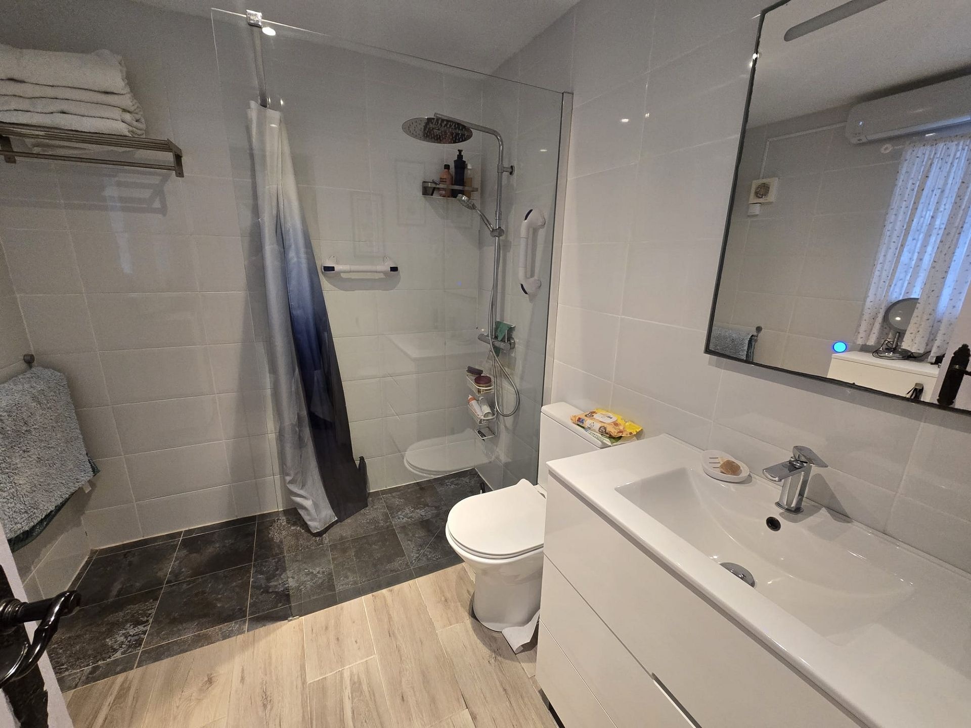 Resale - 3 Bedroom 2 Bathroom Townhouse in Pinoso -  - Alicante