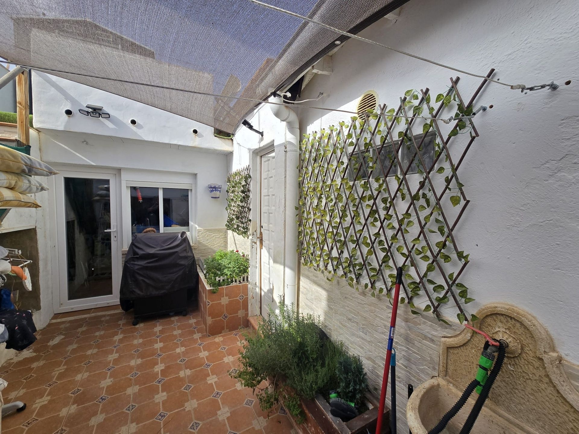 Resale - 3 Bedroom 2 Bathroom Townhouse in Pinoso -  - Alicante