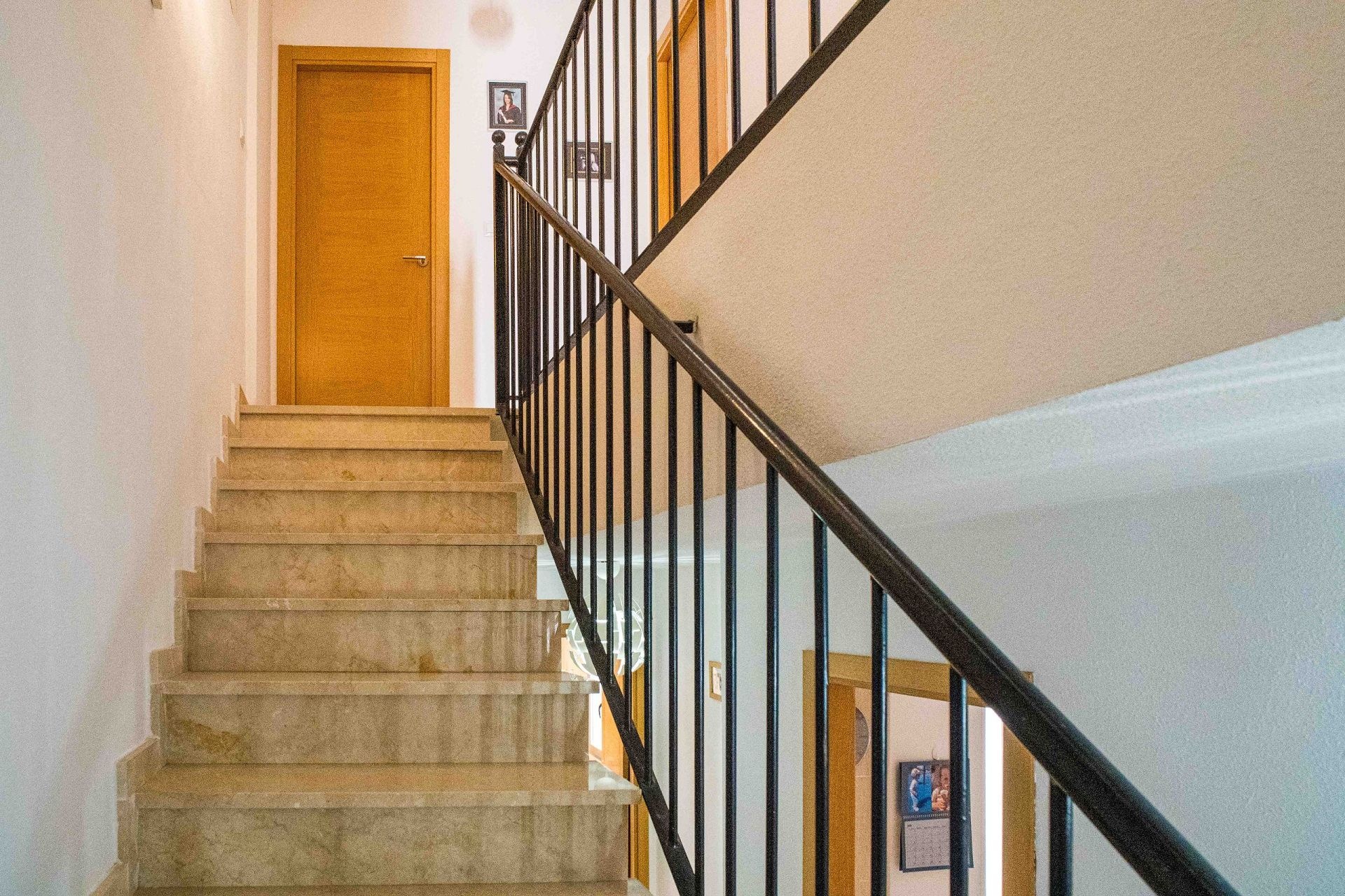 Resale - 3 Bedroom 2 Bathroom Apartment in Pinoso -  - Alicante