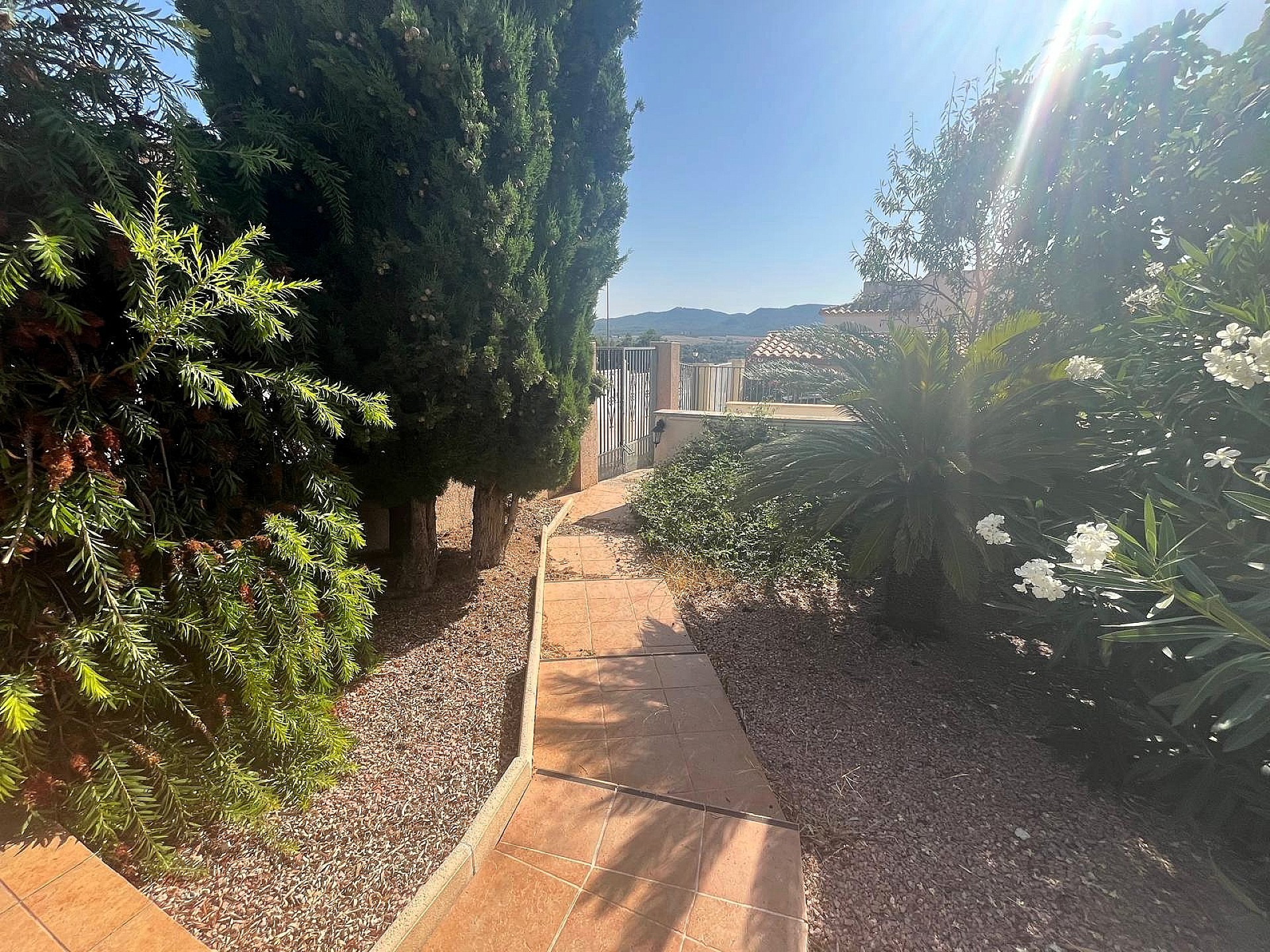 Resale - 3 Bedroom 2 Bathroom Villa in Castalla -  - Alicante