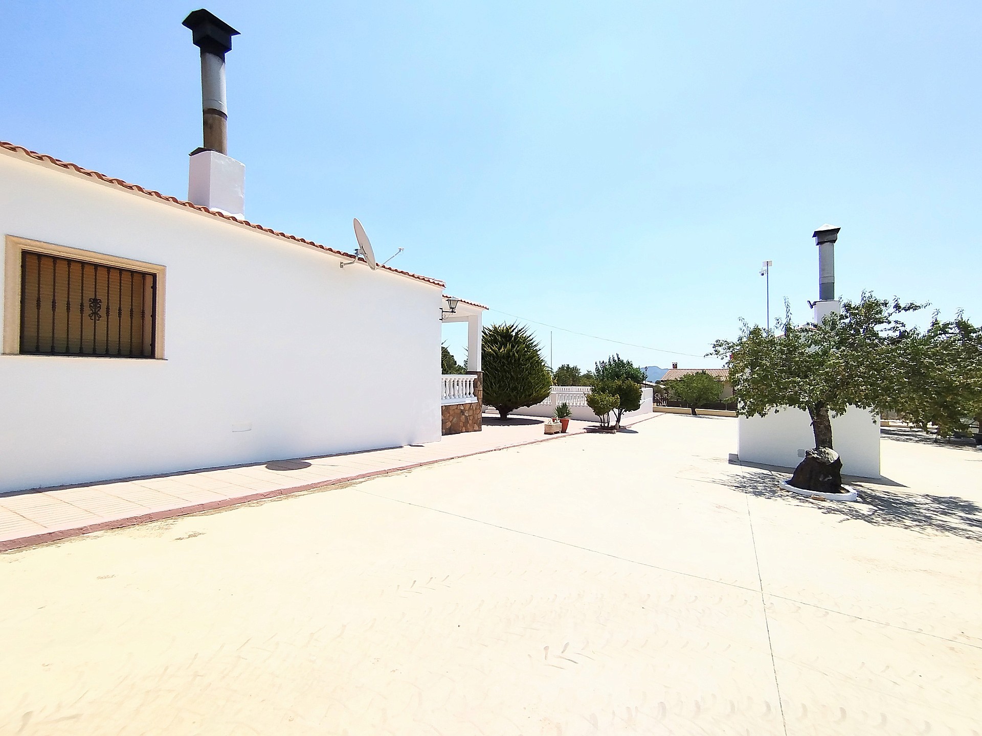 Resale - 4 Bedroom 1 Bathroom Country house in Yecla - , Yecla, Murcia, Spain - Murcia