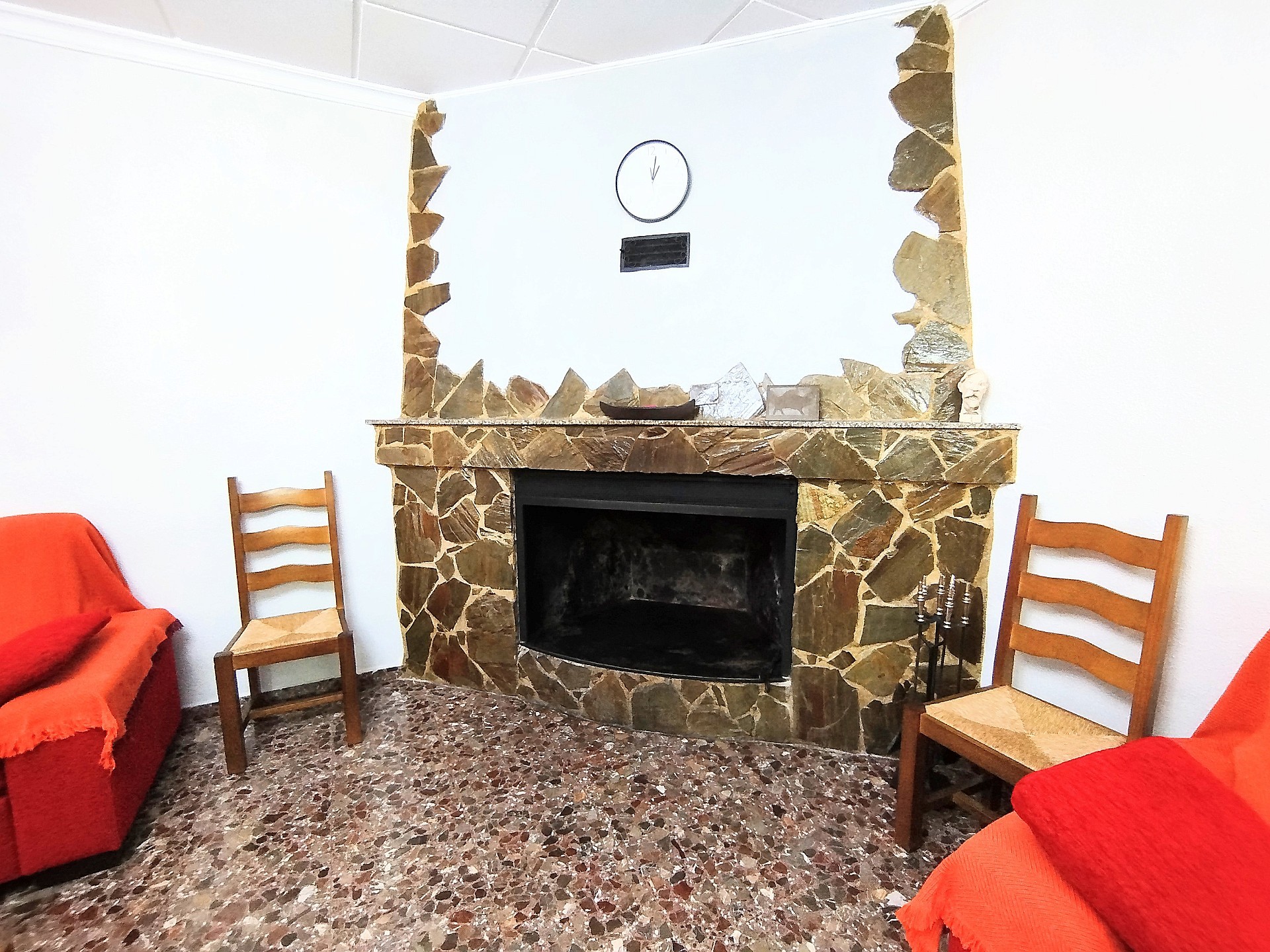 Resale - 4 Bedroom 1 Bathroom Country house in Yecla - , Yecla, Murcia, Spain - Murcia
