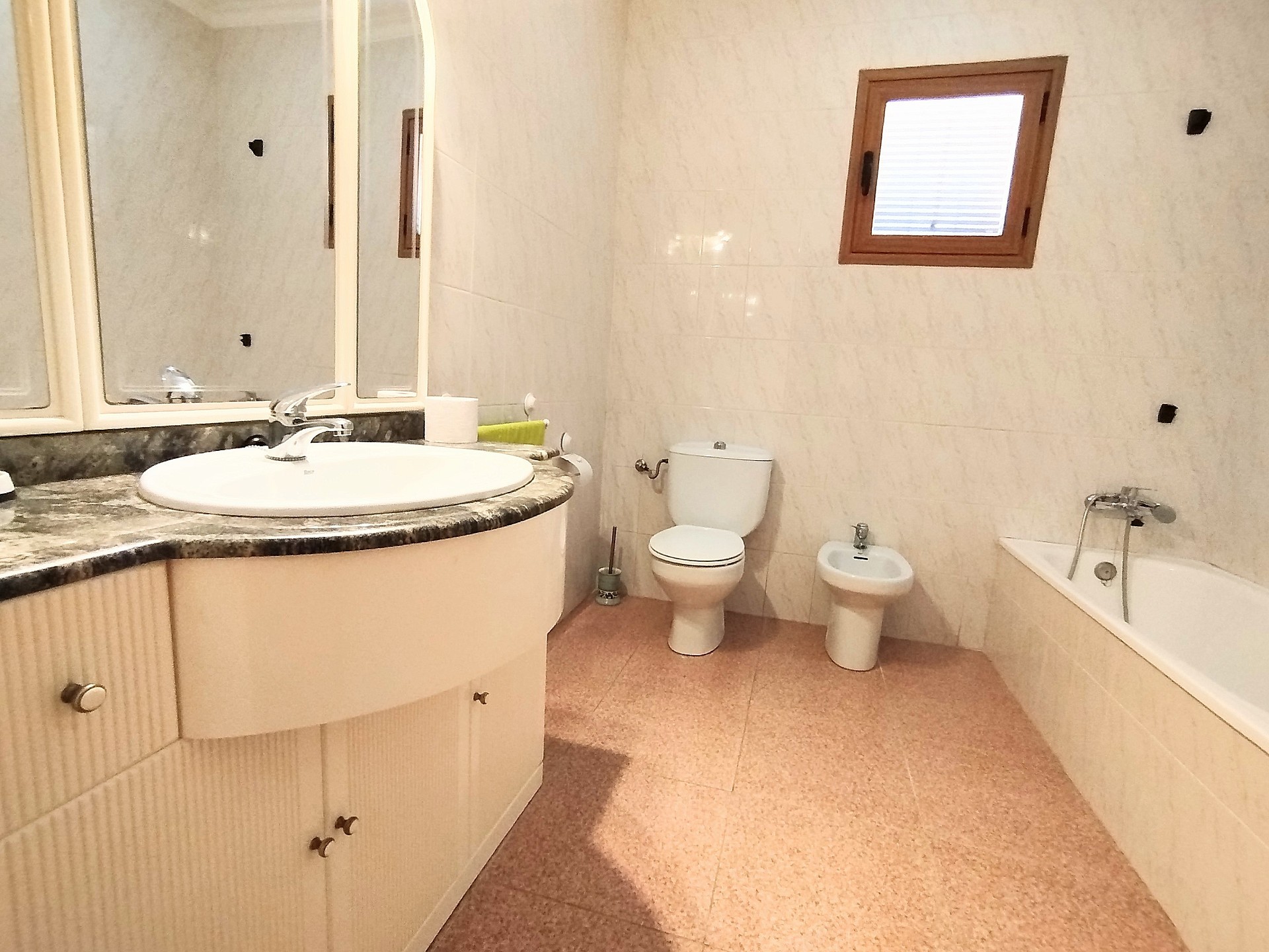 Resale - 4 Bedroom 1 Bathroom Country house in Yecla - , Yecla, Murcia, Spain - Murcia