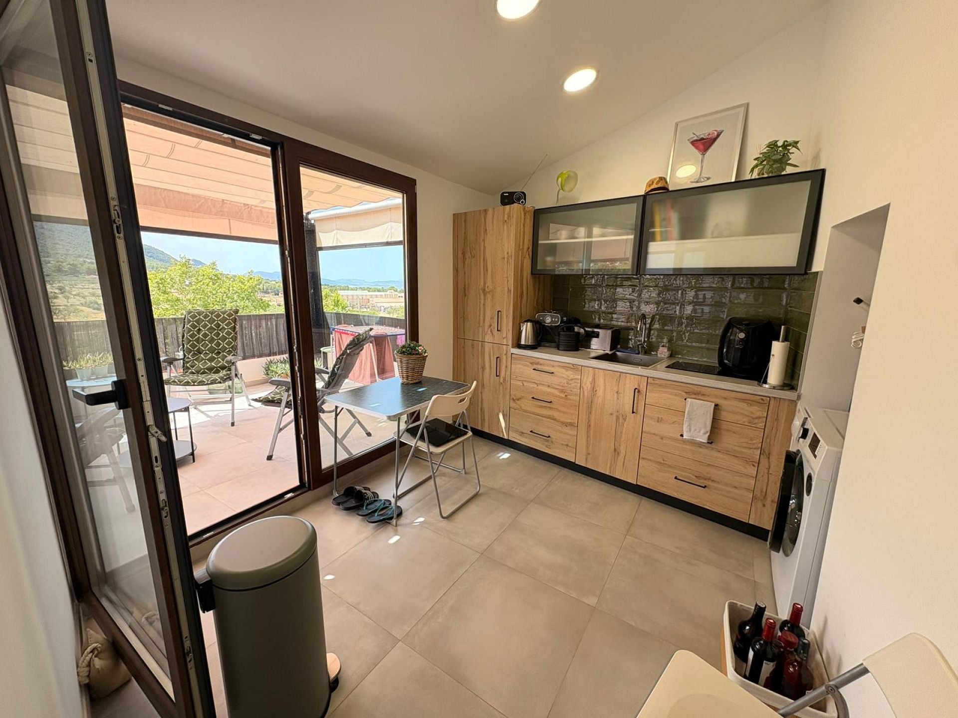 Resale - 4 Bedroom 3 Bathroom Townhouse in Biar -  - Alicante