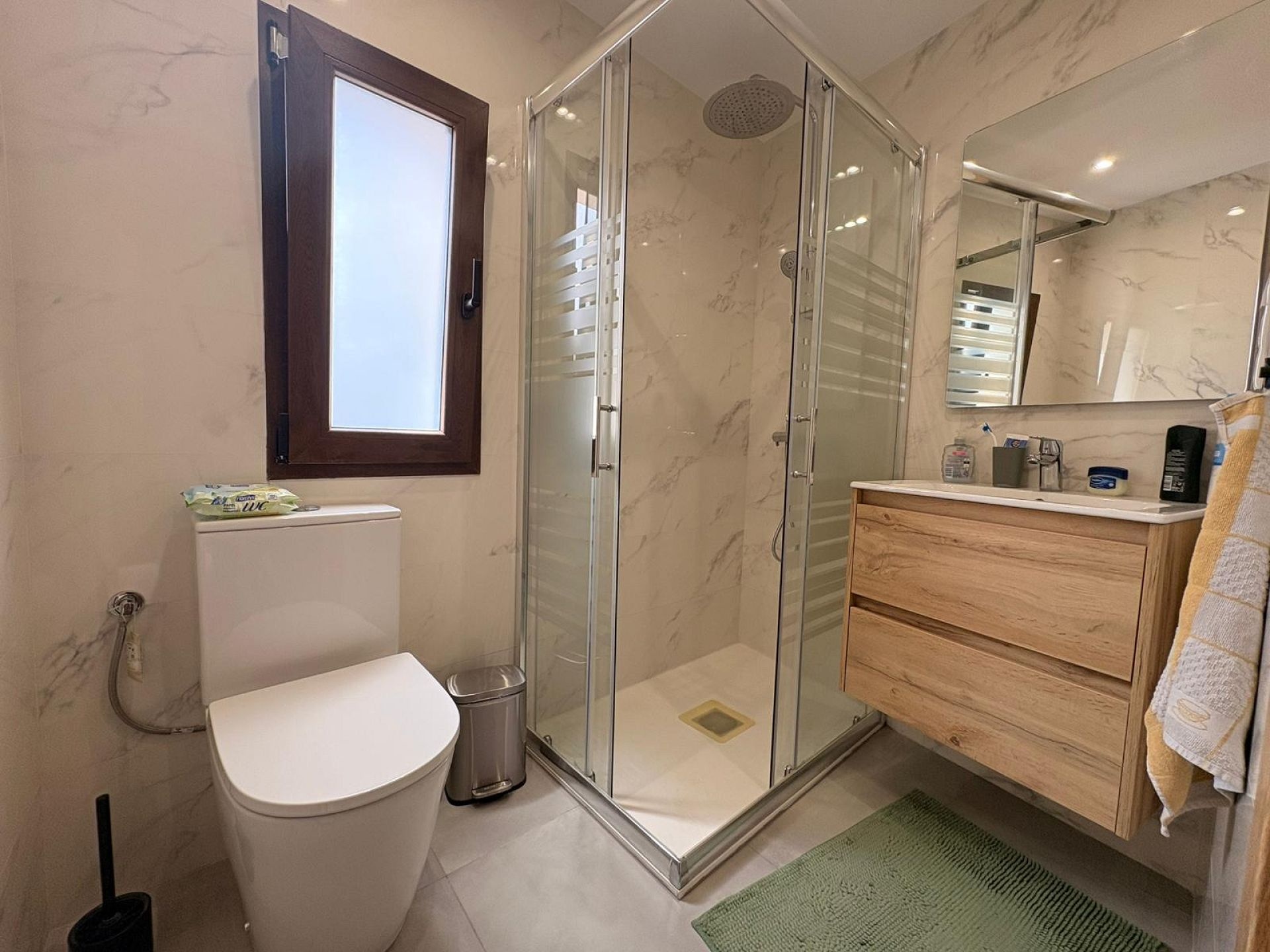 Resale - 4 Bedroom 3 Bathroom Townhouse in Biar -  - Alicante