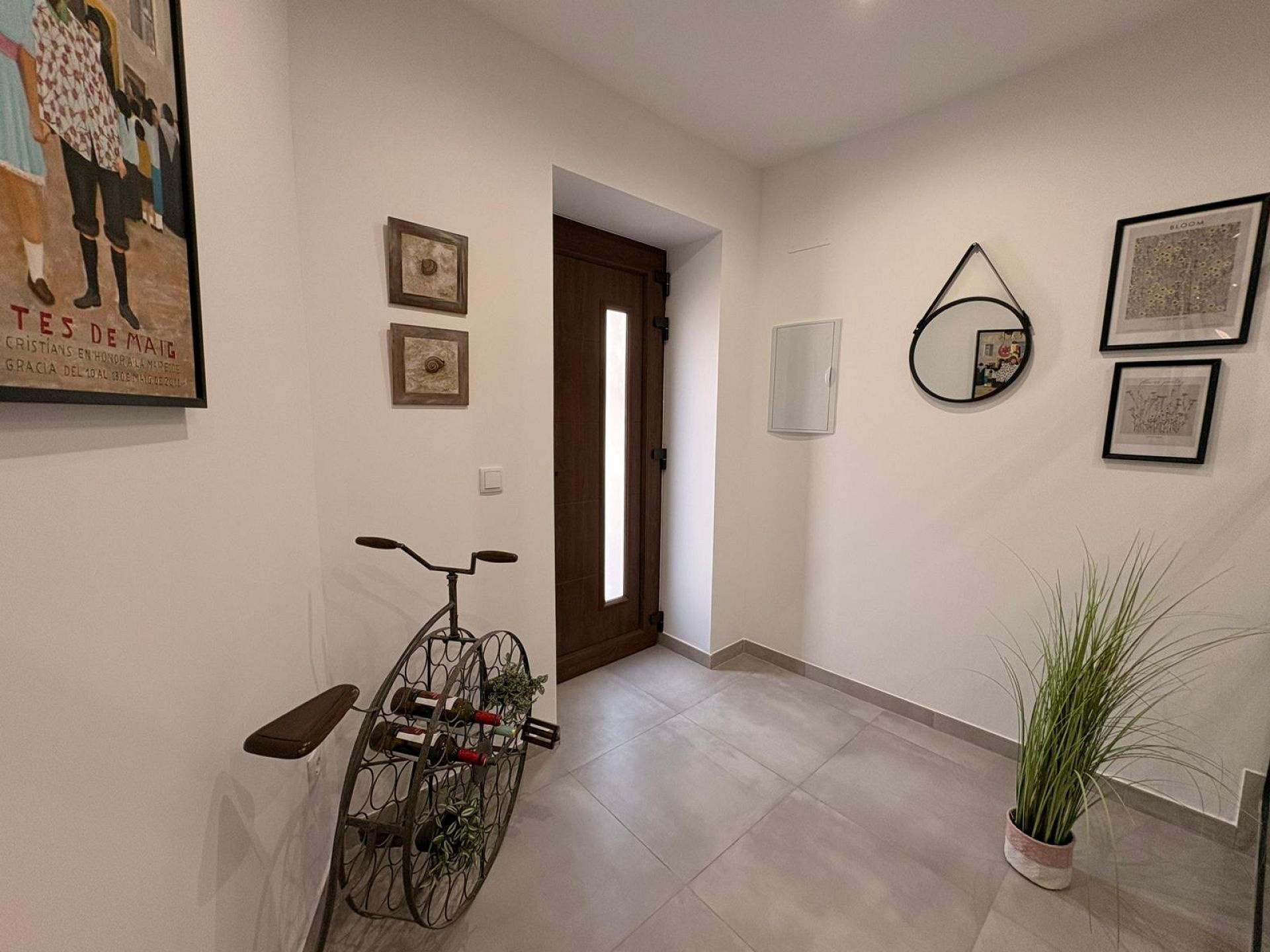 Resale - 4 Bedroom 3 Bathroom Townhouse in Biar -  - Alicante