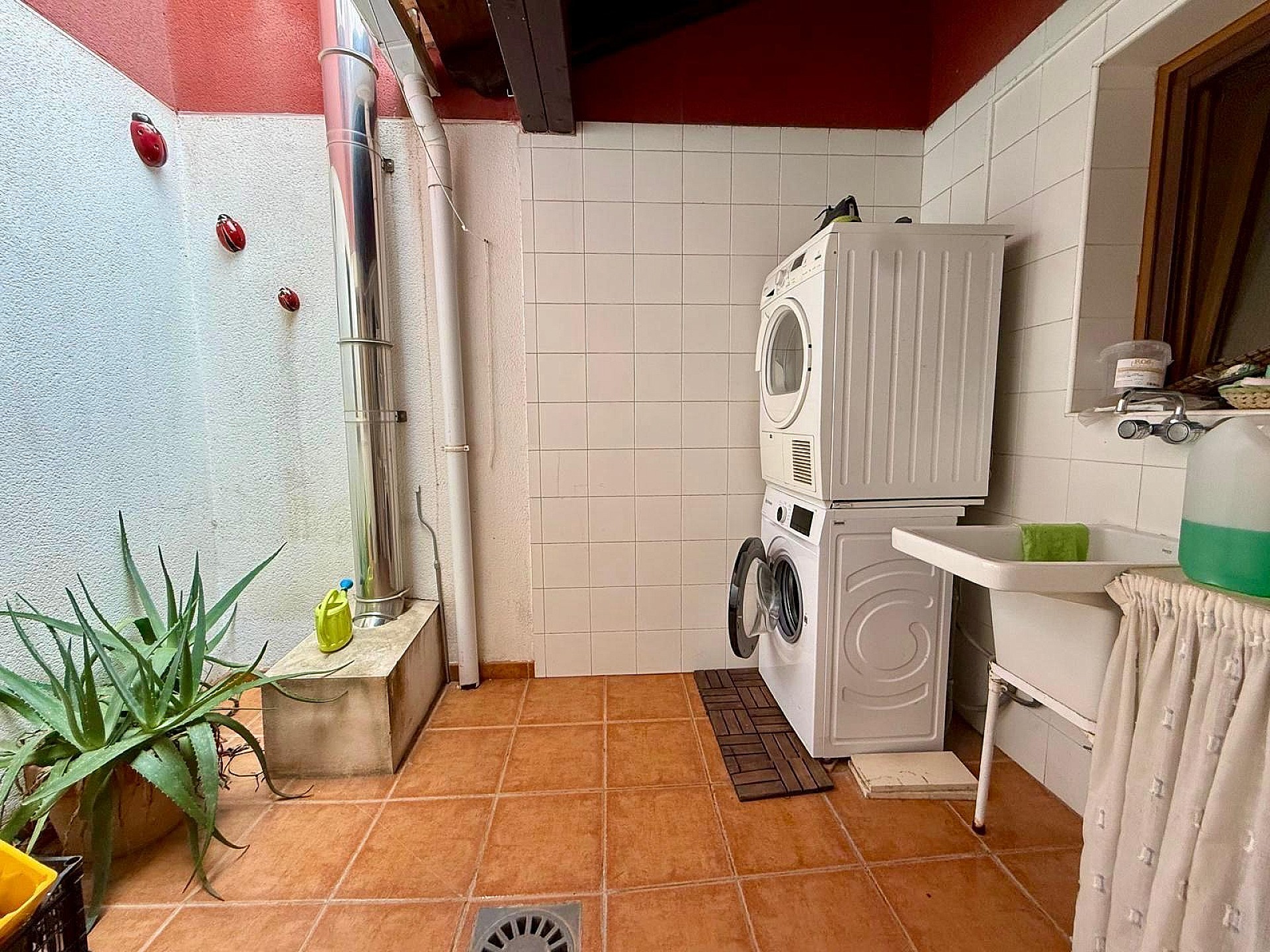 Resale - 3 Bedroom 3 Bathroom Townhouse in Pinoso - , Pinoso, Alicante, Spain - Alicante
