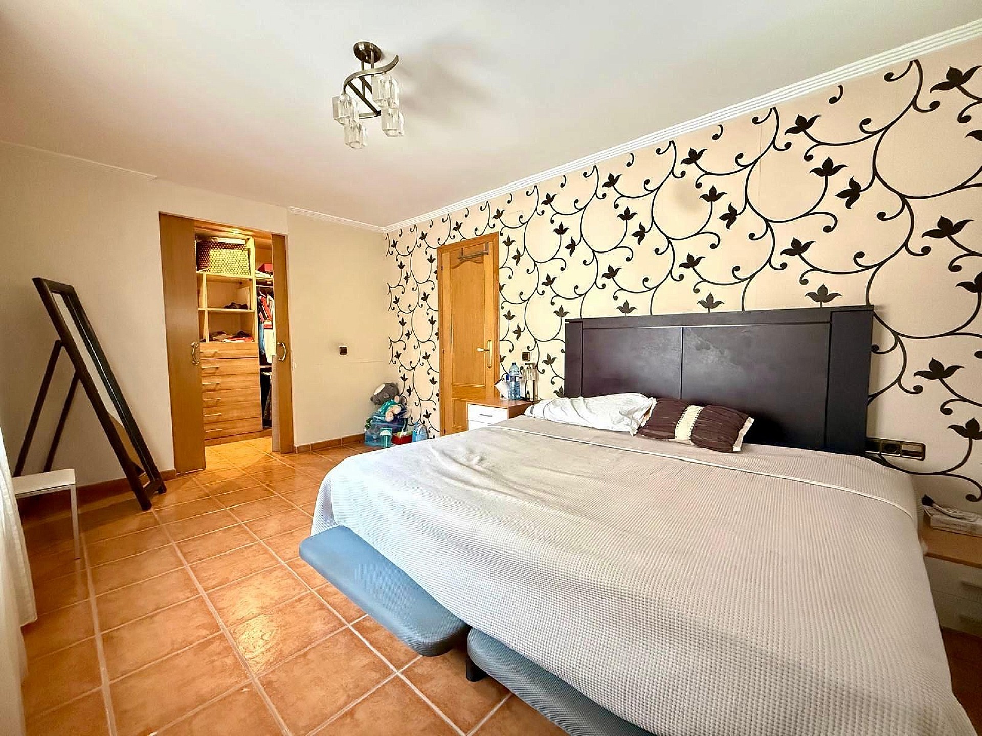 Resale - 3 Bedroom 3 Bathroom Townhouse in Pinoso - , Pinoso, Alicante, Spain - Alicante