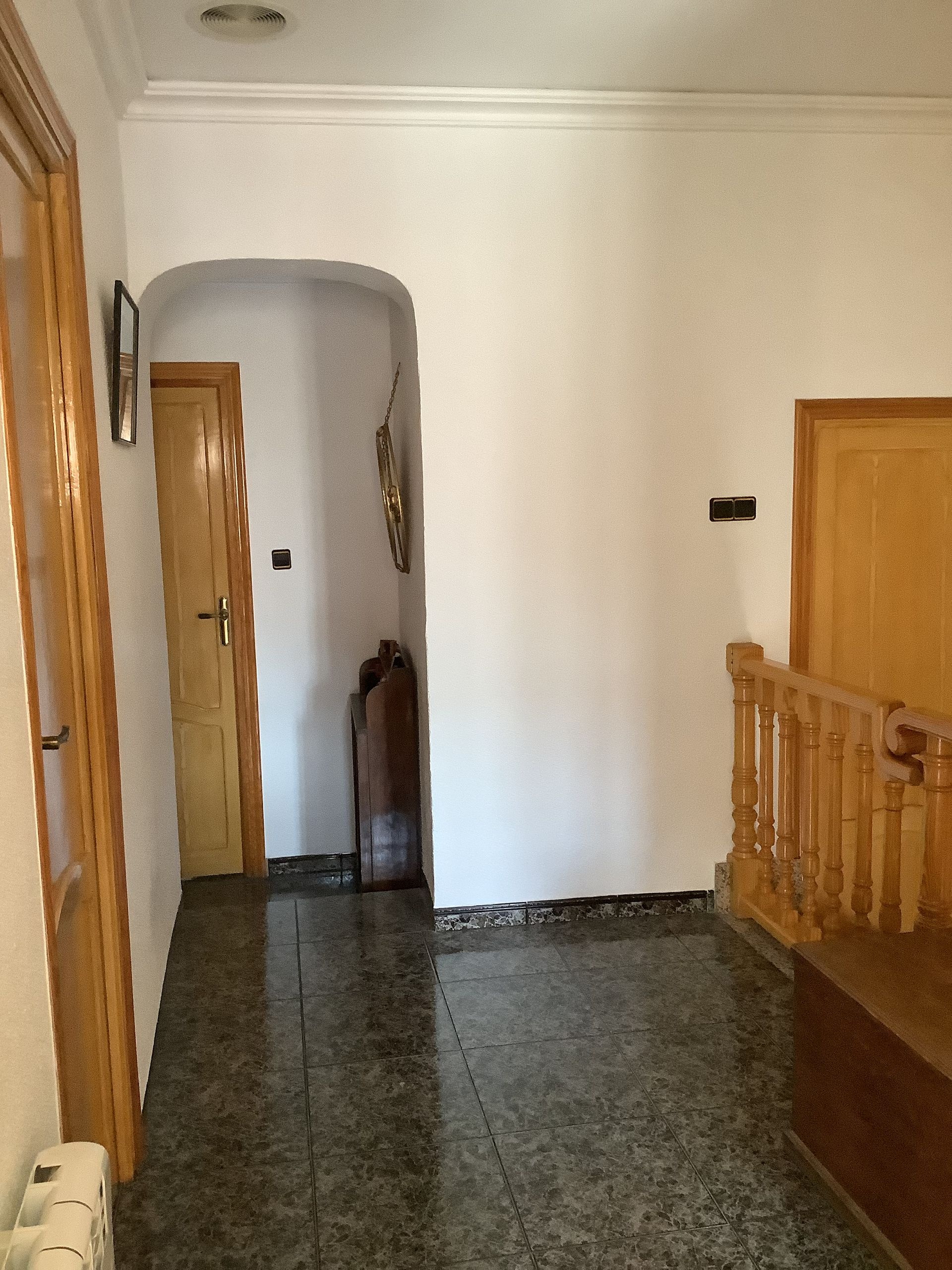 Resale - 4 Bedroom 2 Bathroom Townhouse in Hondón de las Nieves - , Hondón de las Nieves, Alicante, Spain - Alicante