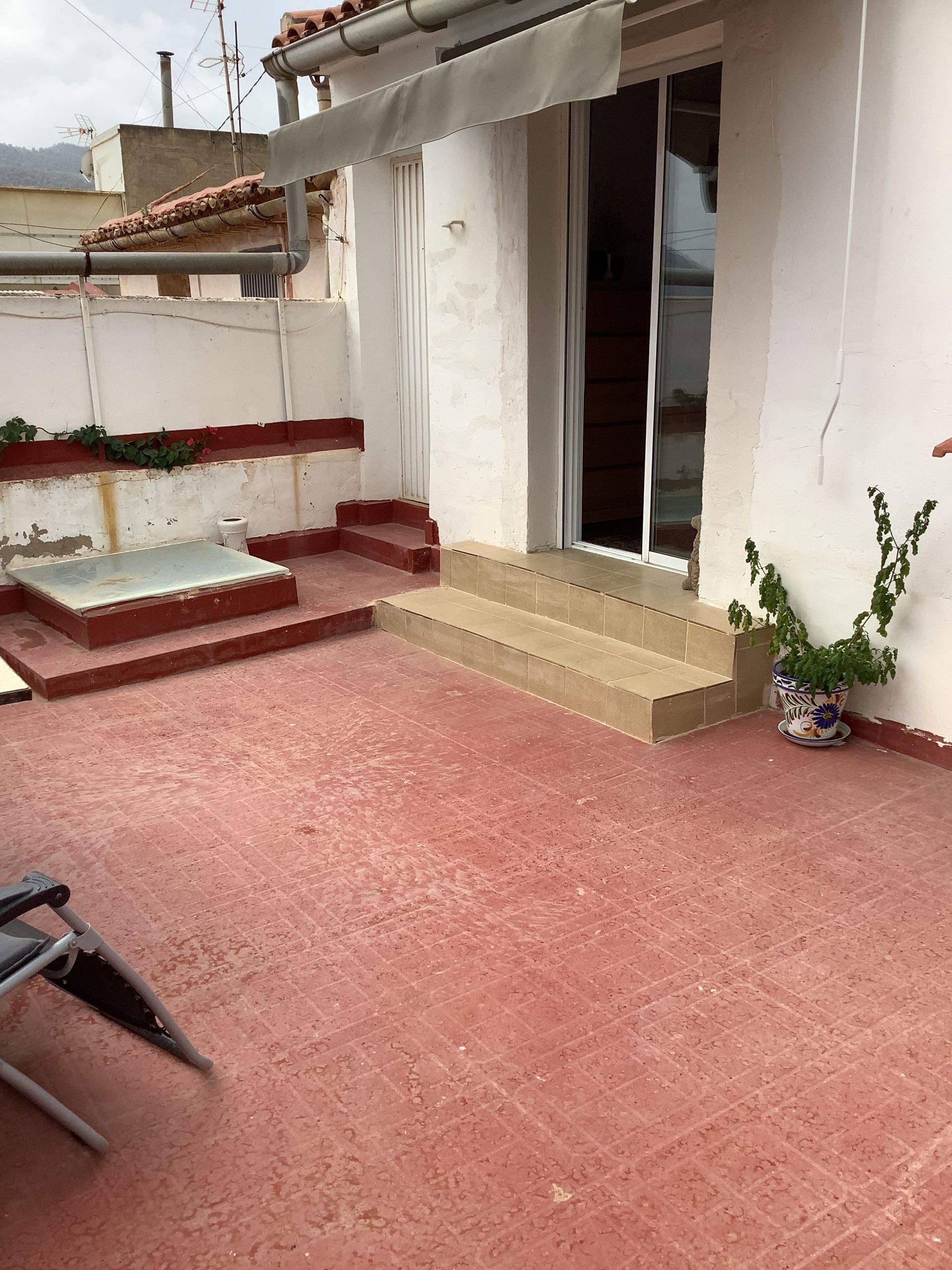 Resale - 4 Bedroom 2 Bathroom Townhouse in Hondón de las Nieves - , Hondón de las Nieves, Alicante, Spain - Alicante