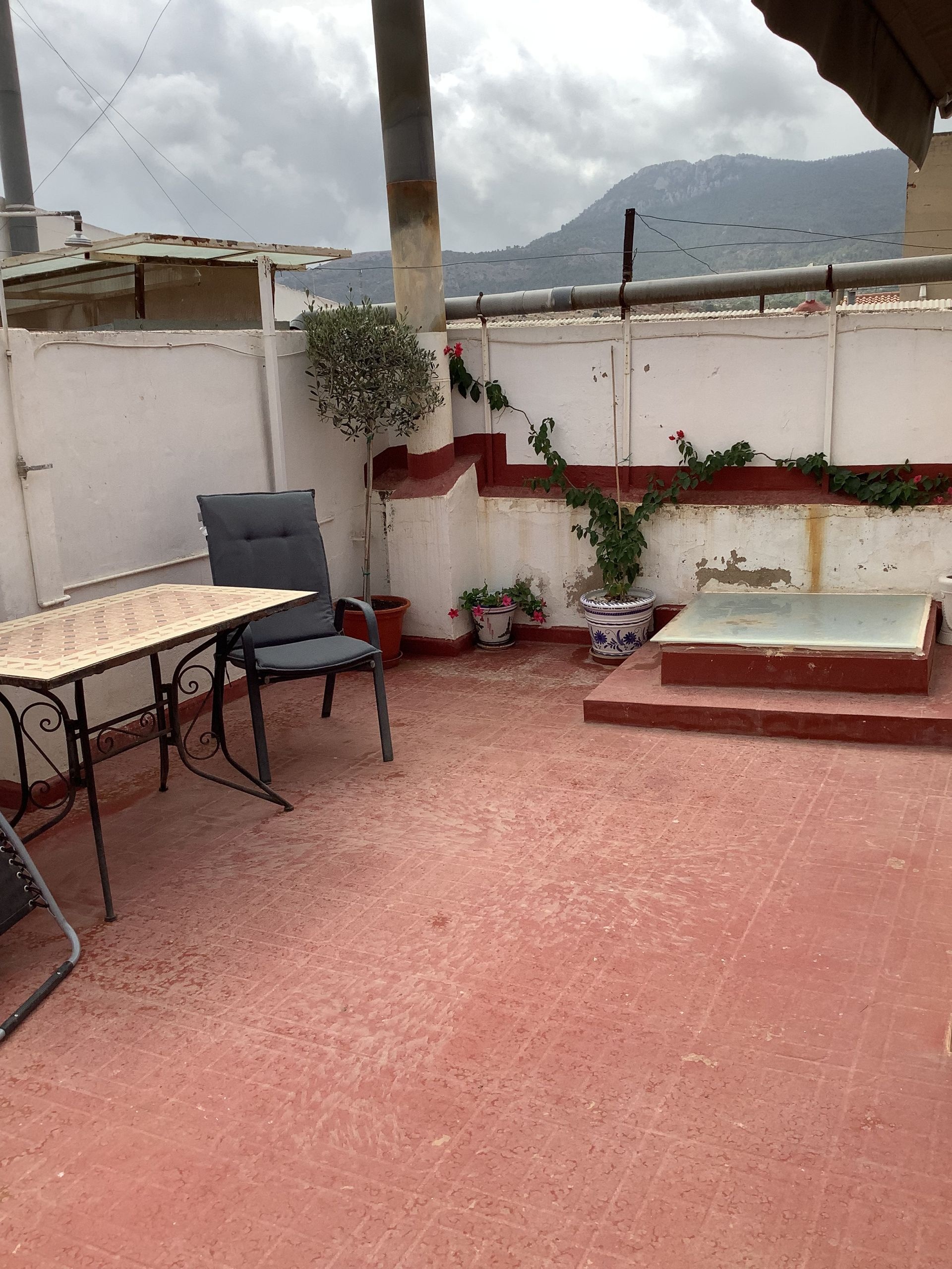 Resale - 4 Bedroom 2 Bathroom Townhouse in Hondón de las Nieves - , Hondón de las Nieves, Alicante, Spain - Alicante
