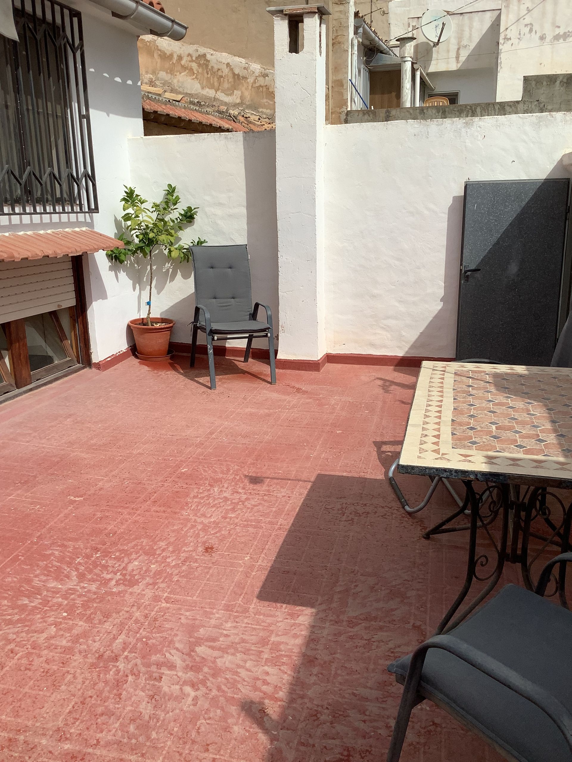 Resale - 4 Bedroom 2 Bathroom Townhouse in Hondón de las Nieves - , Hondón de las Nieves, Alicante, Spain - Alicante