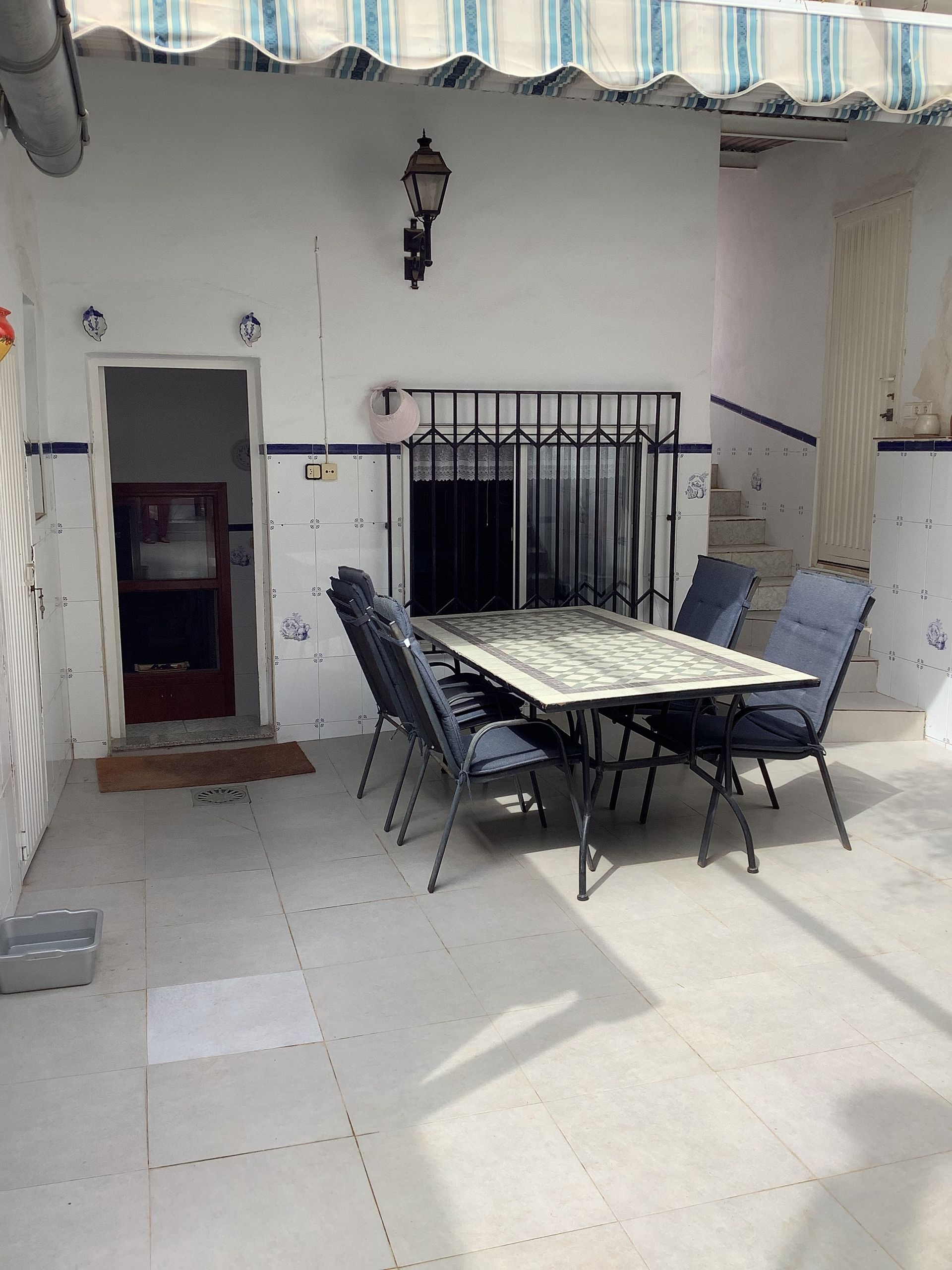 Resale - 4 Bedroom 2 Bathroom Townhouse in Hondón de las Nieves - , Hondón de las Nieves, Alicante, Spain - Alicante