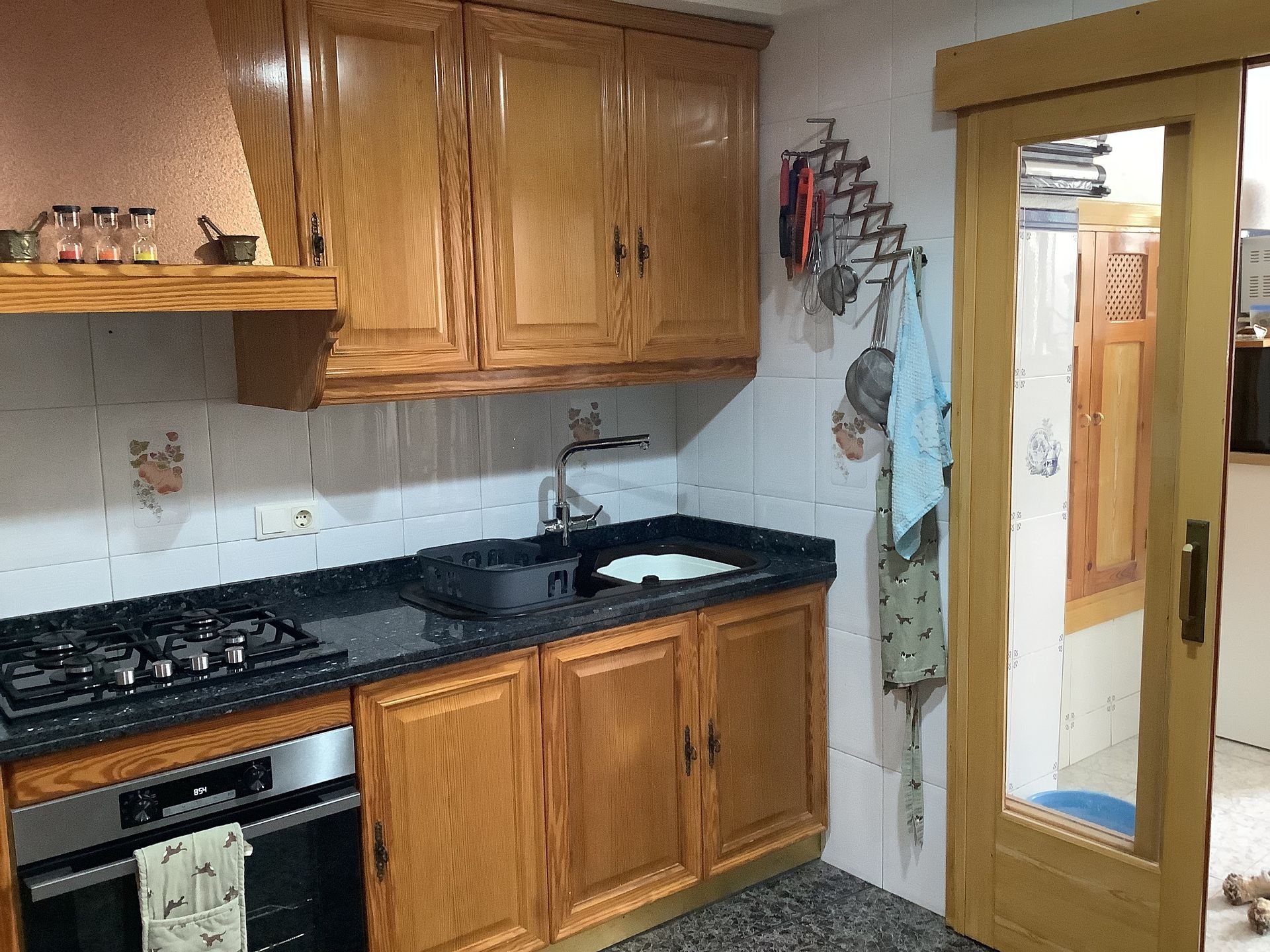Resale - 4 Bedroom 2 Bathroom Townhouse in Hondón de las Nieves - , Hondón de las Nieves, Alicante, Spain - Alicante