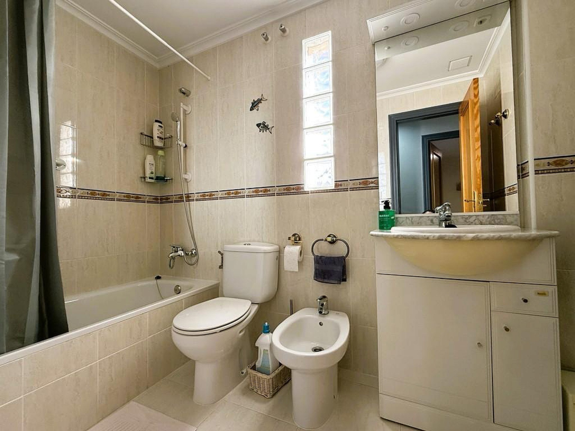 Resale - 3 Bedroom 2 Bathroom Apartment in Pinoso - , Pinoso, Alicante, Spain - Alicante