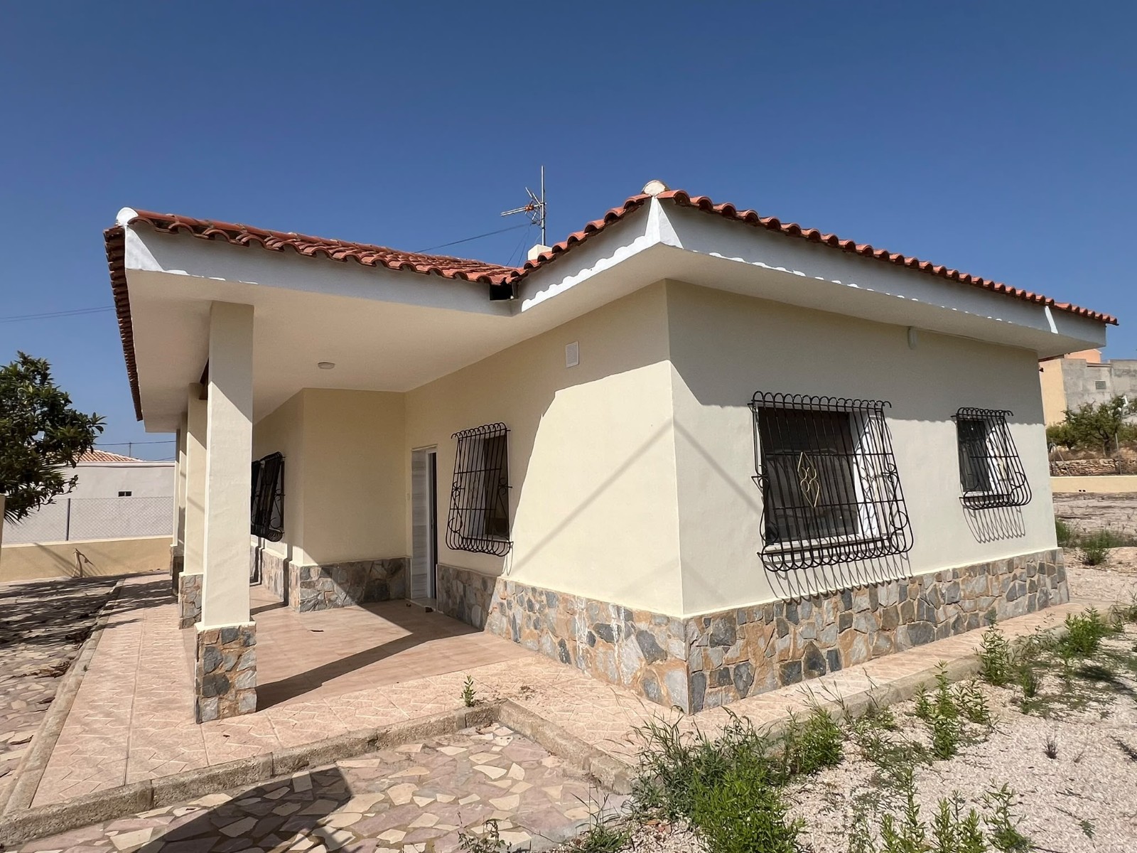 Resale - 3 Bedroom 1 Bathroom Villa in Macisvenda -  - Murcia