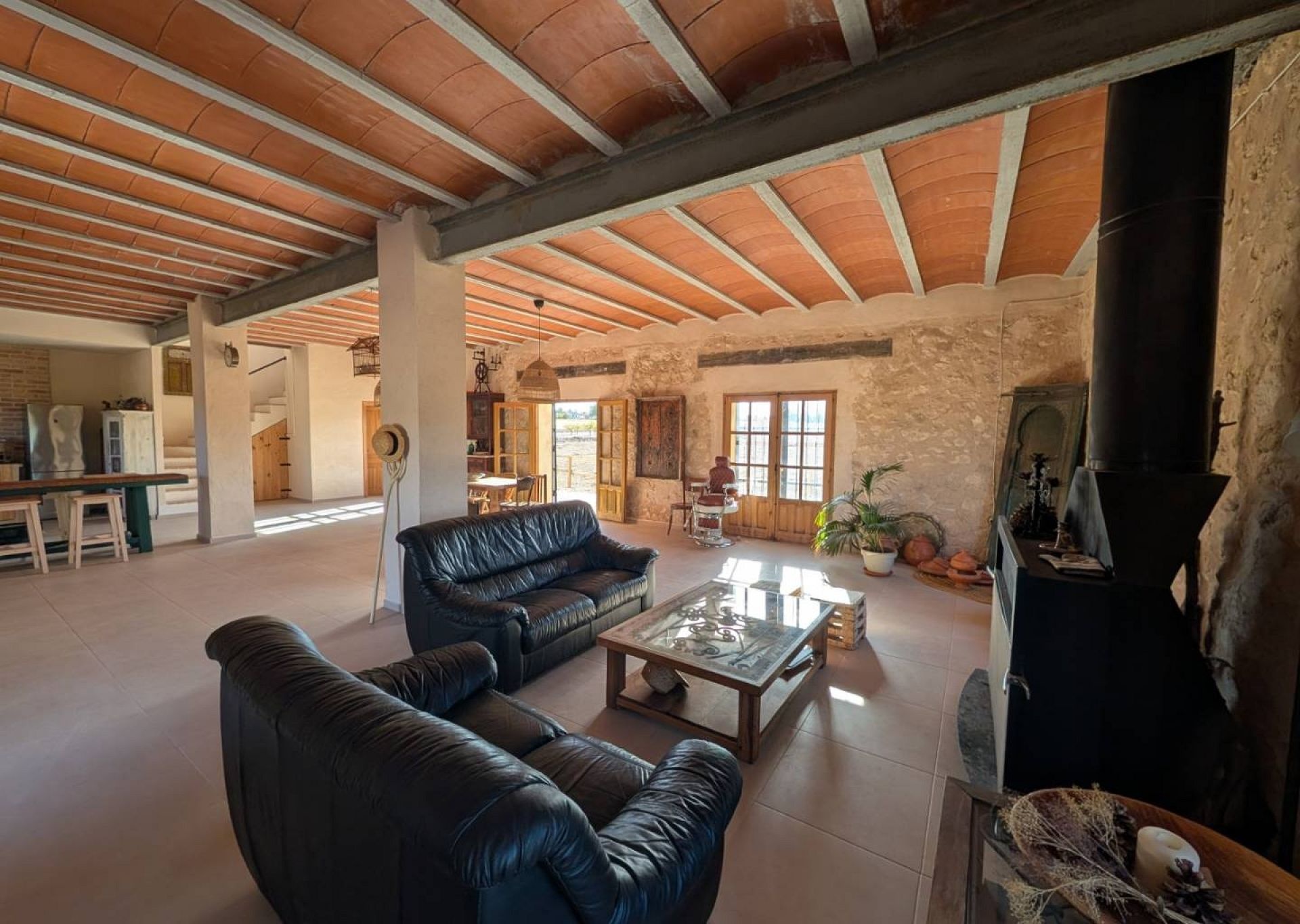 Resale - 3 Bedroom 2 Bathroom Country house in Salinas -  - Alicante