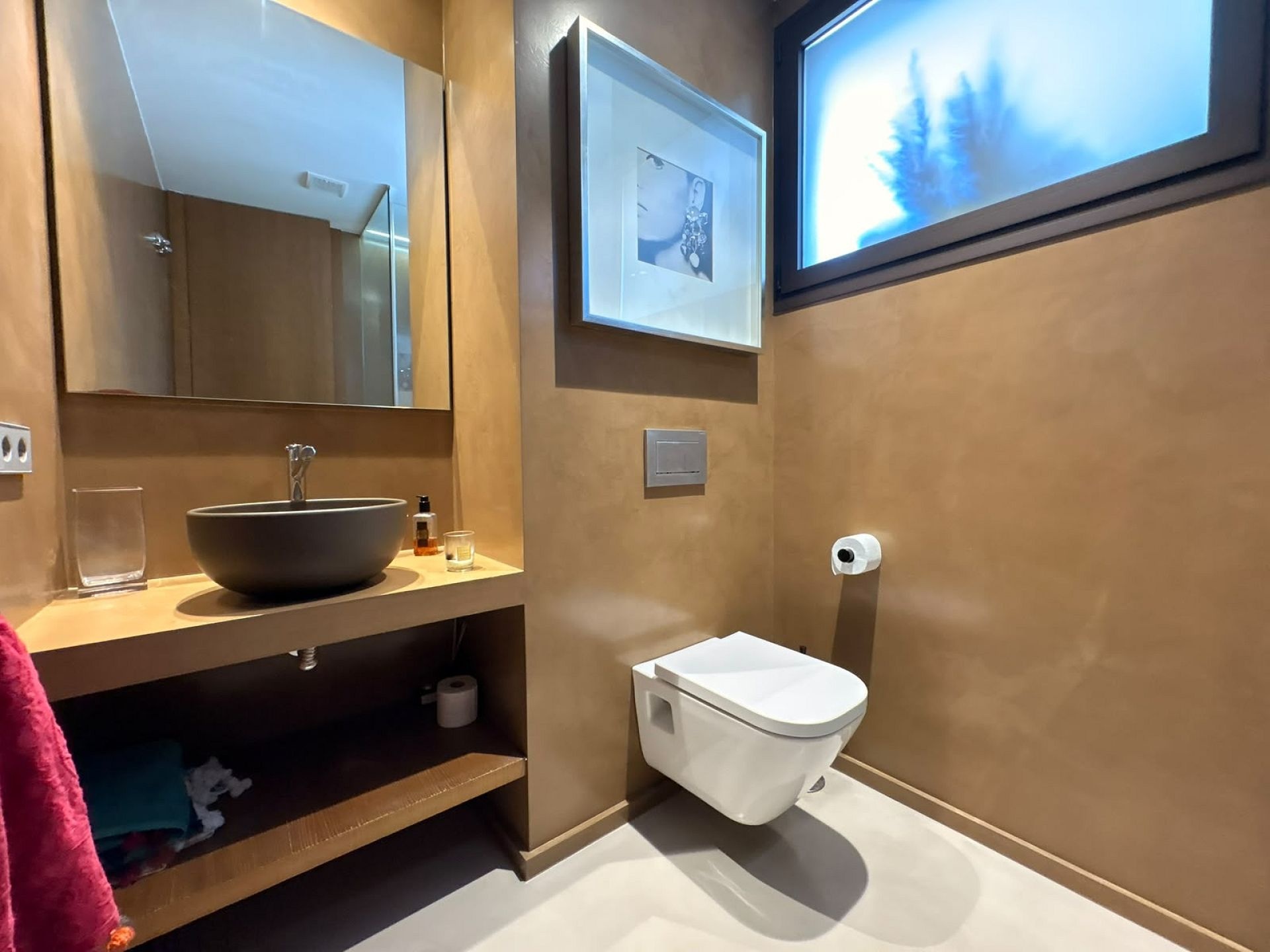 Resale - 4 Bedroom 4 Bathroom Villa in Petrer -  - Alicante