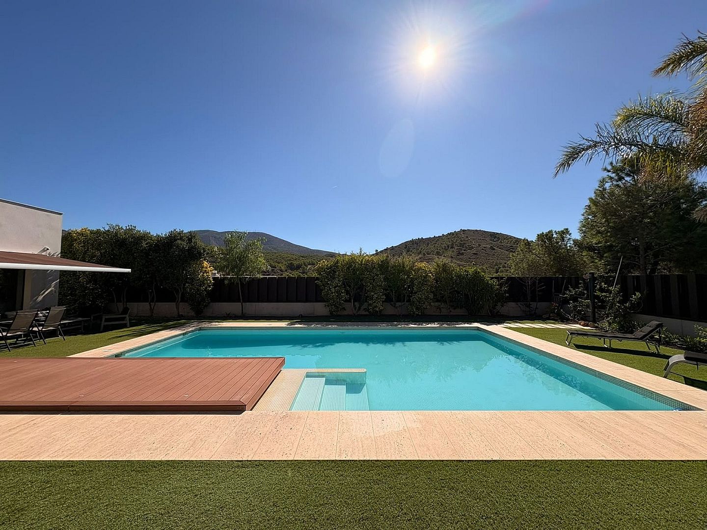 4 Bedroom 4 Bathroom Villa in Petrer