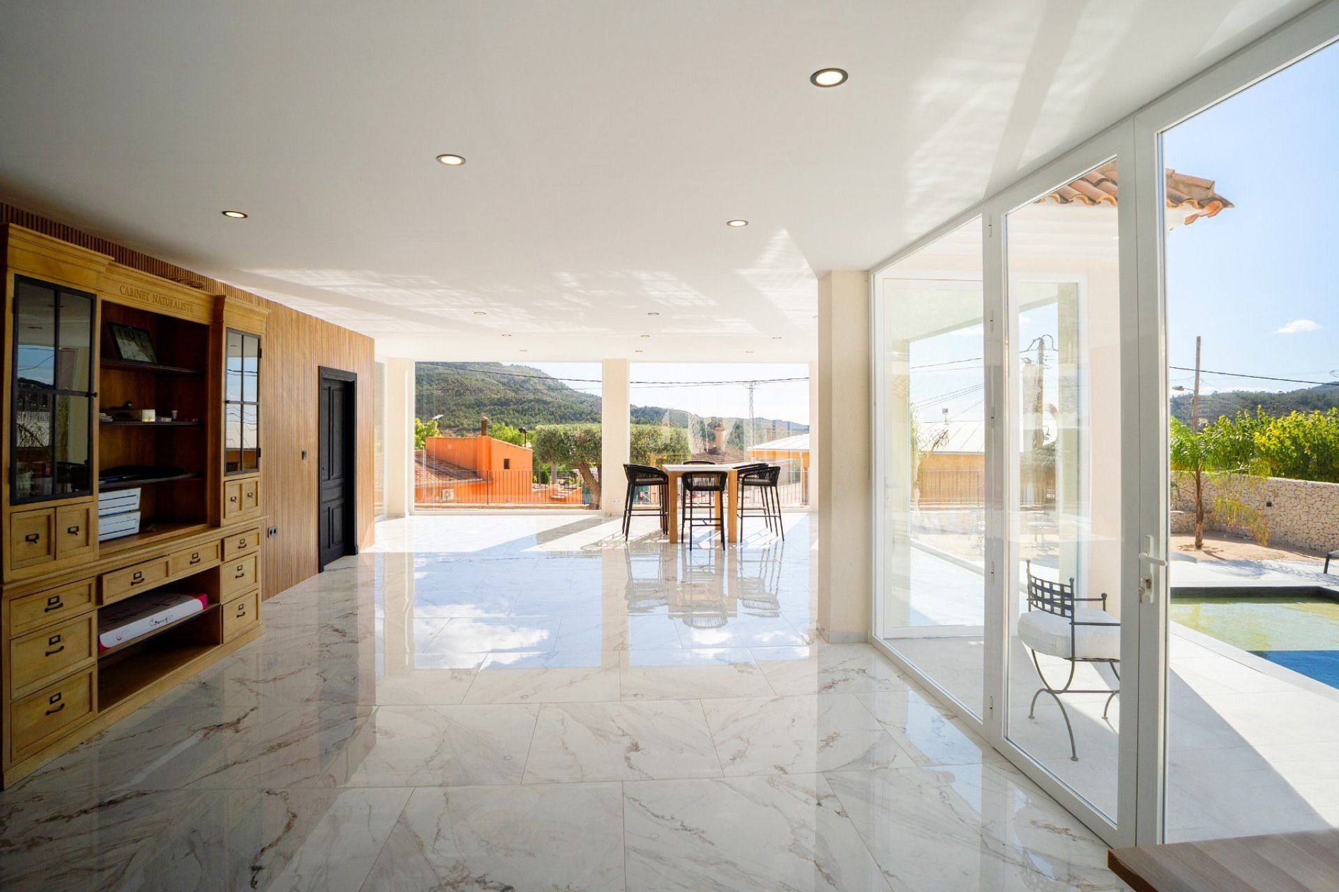 Resale - 5 Bedroom 5 Bathroom Villa in Fortuna -  - Murcia