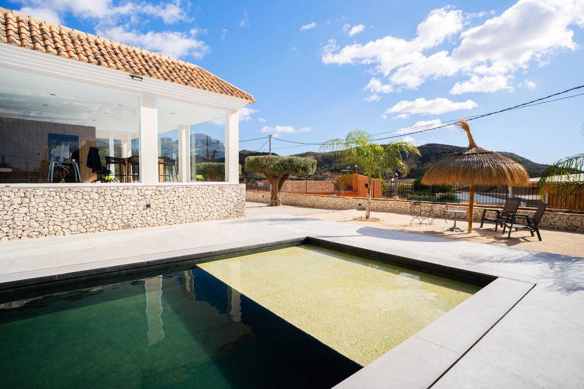 Resale - 5 Bedroom 5 Bathroom Villa in Fortuna -  - Murcia