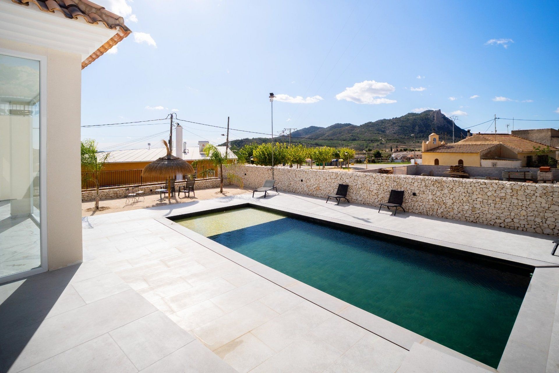Resale - 5 Bedroom 5 Bathroom Villa in Fortuna -  - Murcia