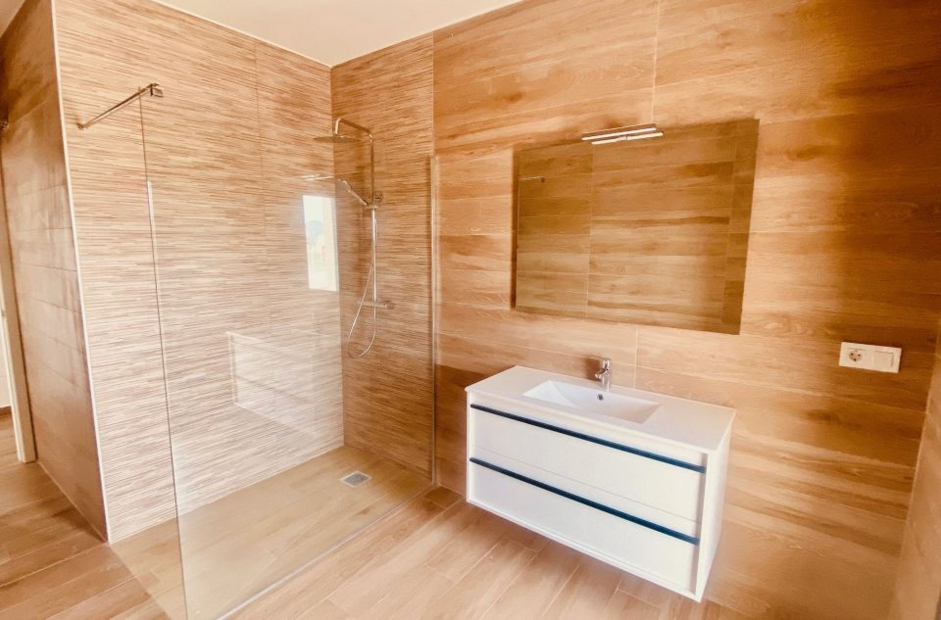 Resale - 3 Bedroom 2 Bathroom Villa in Macisvenda -  - Murcia