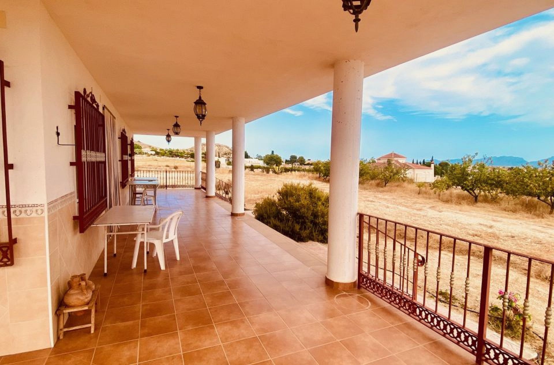 Resale - 4 Bedroom 2 Bathroom Villa in Fortuna -  - Murcia