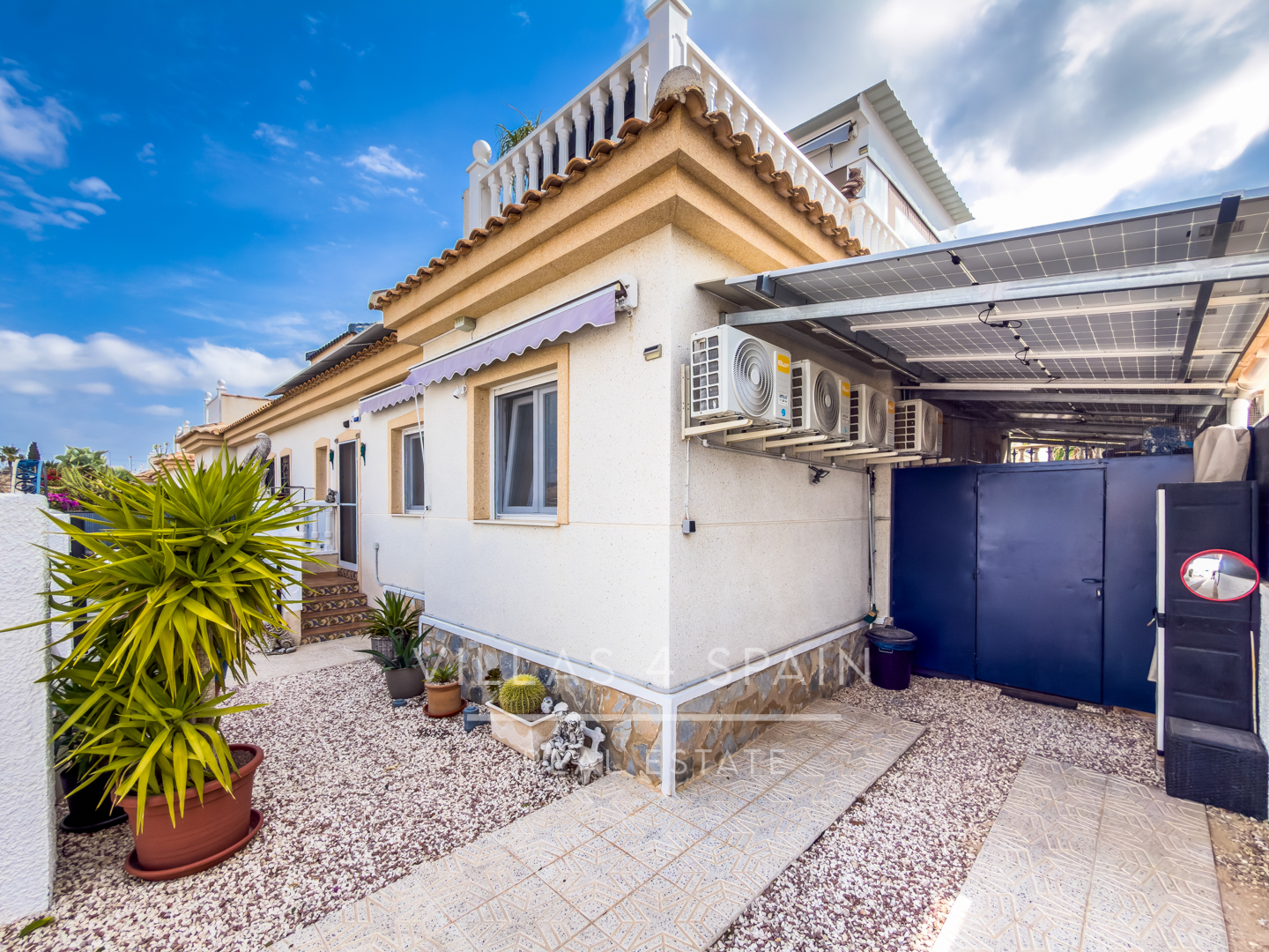 Cv v4s: 3 Bed 2 Bath townhouse with roof terrace and community pool in Benijofar - Ciudad Quesada 