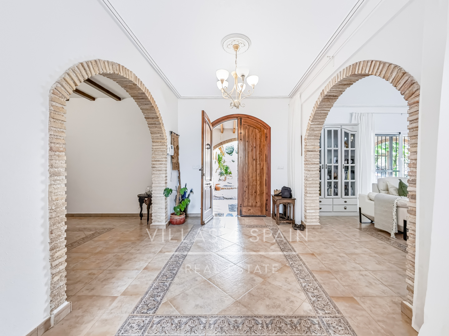 Resale - 6 bedroom 4 bathroom villa and cave house for sale in Las Casicas, Fortuna - paraje de las casicas - Murcia