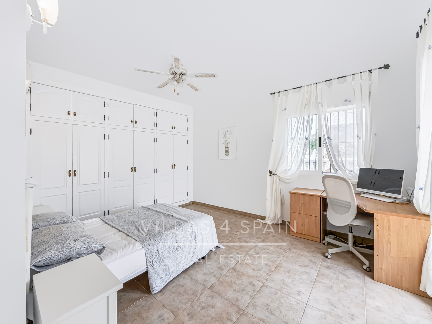 Resale - 6 bedroom 4 bathroom villa and cave house for sale in Las Casicas, Fortuna - paraje de las casicas - Murcia