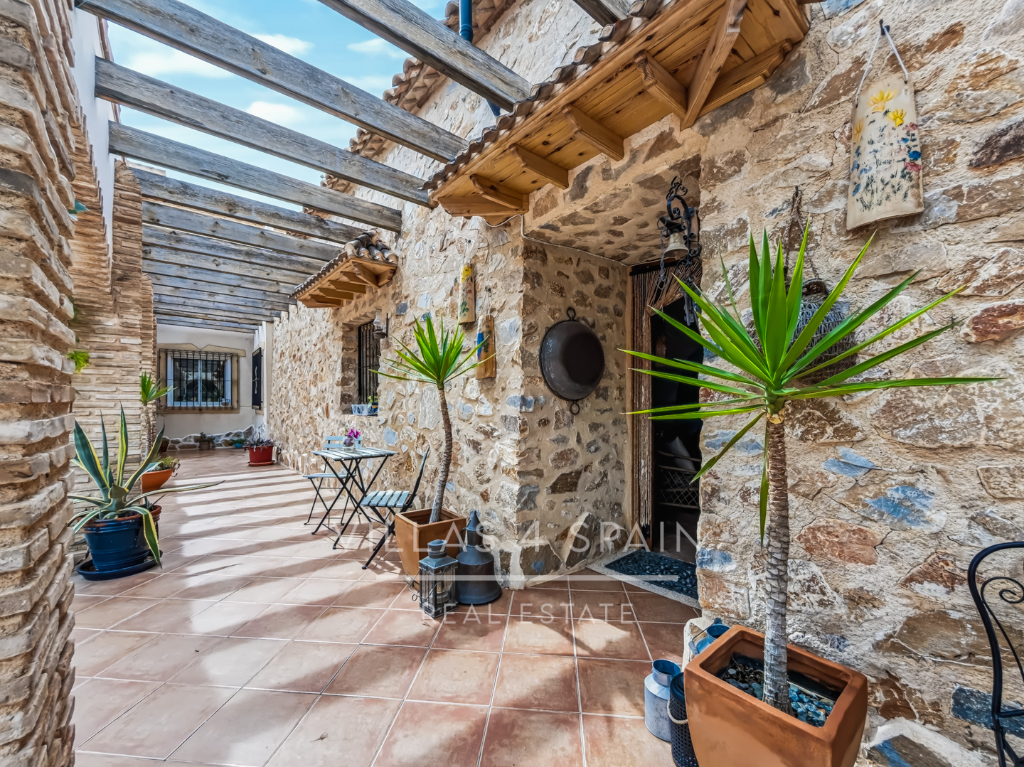 Resale - 6 bedroom 4 bathroom villa and cave house for sale in Las Casicas, Fortuna - paraje de las casicas - Murcia