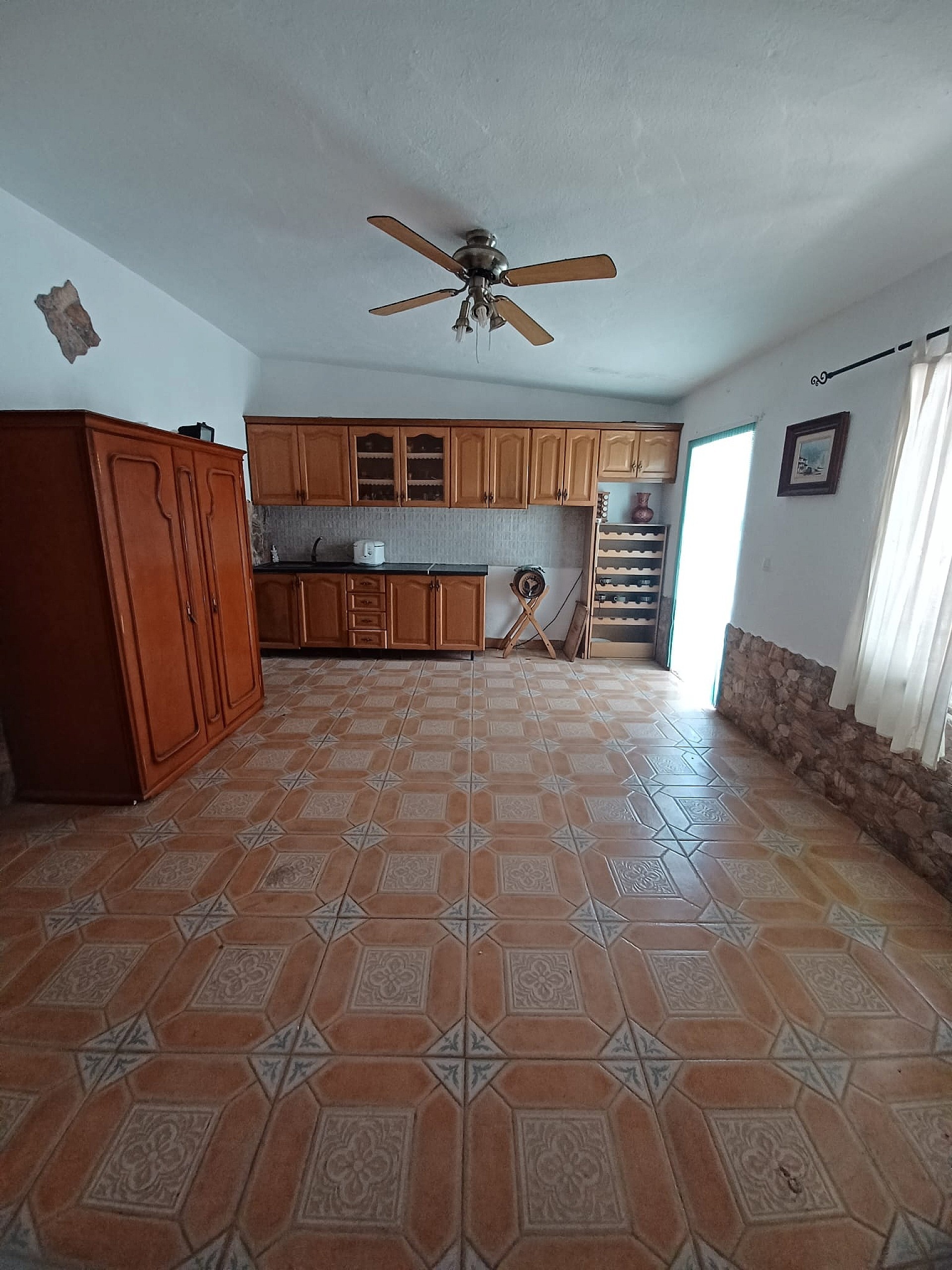 Resale - 5 Bedroom 1 Bathroom Villa in Sax -  - Alicante
