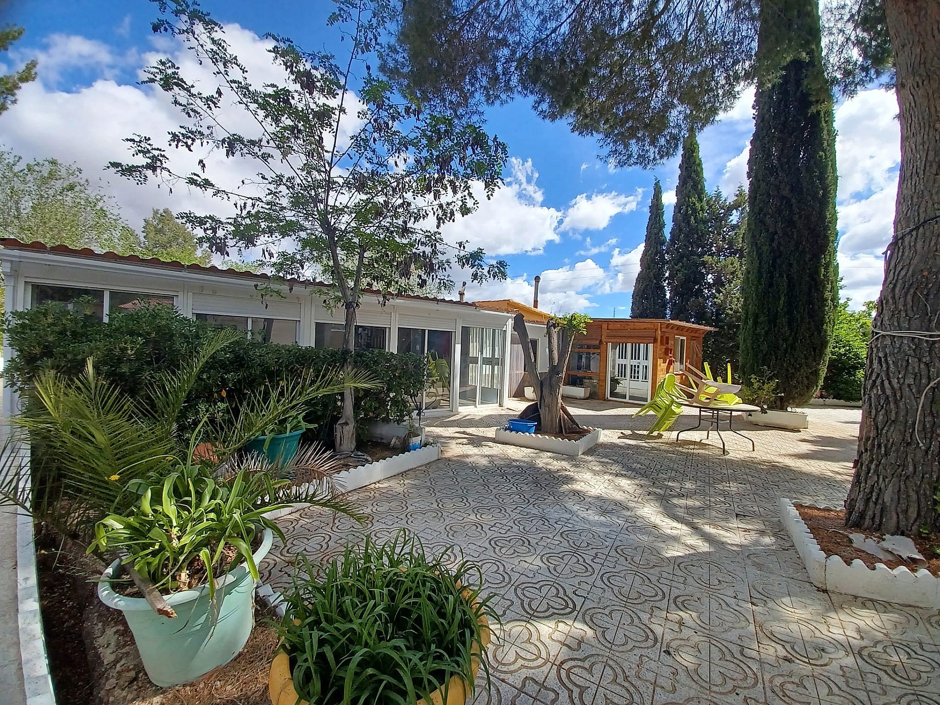 Resale - 5 Bedroom 1 Bathroom Villa in Sax -  - Alicante