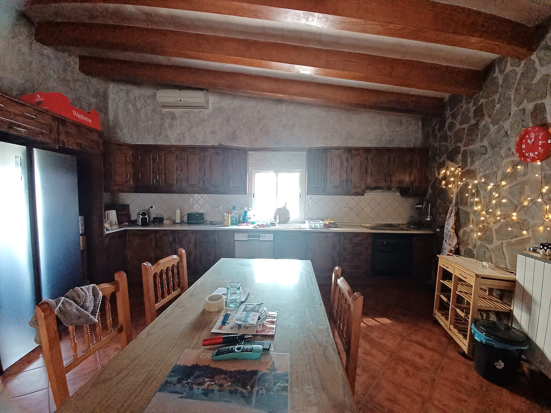 Resale - 5 Bedroom 1 Bathroom Villa in Sax -  - Alicante