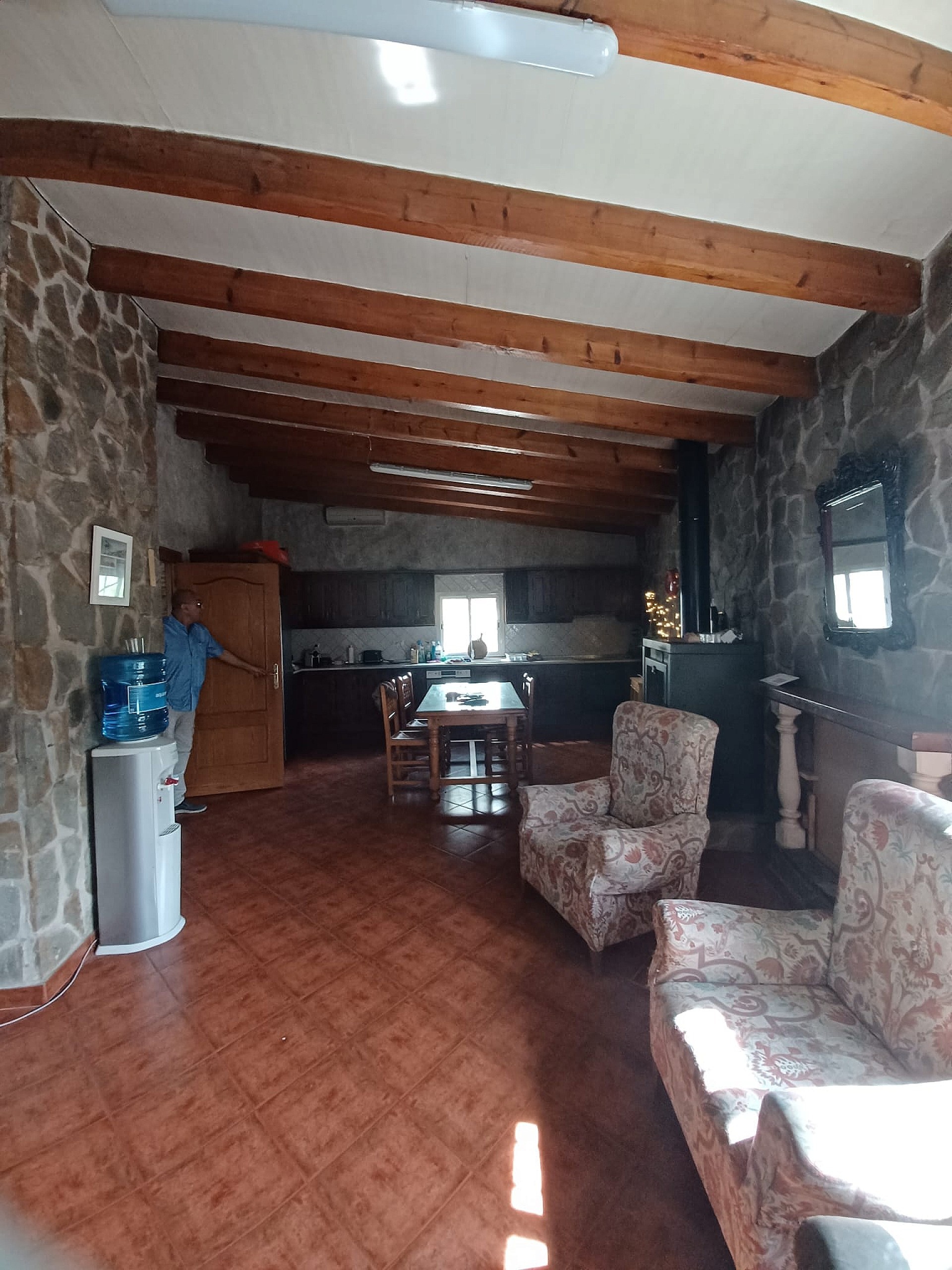 Resale - 5 Bedroom 1 Bathroom Villa in Sax -  - Alicante